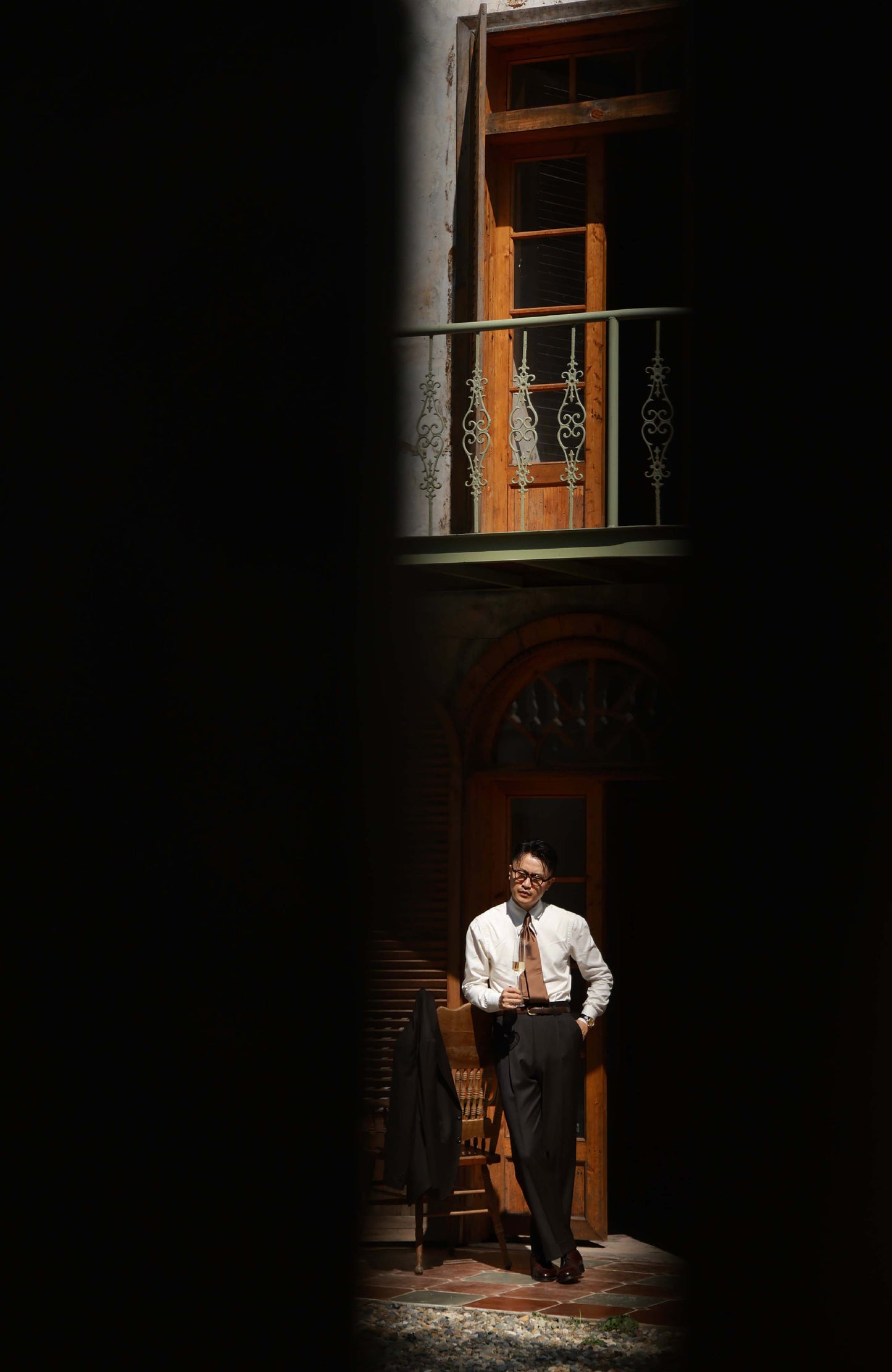 High-Waisted Suit Trousers with Hollywood-Waist — Timeless Brown