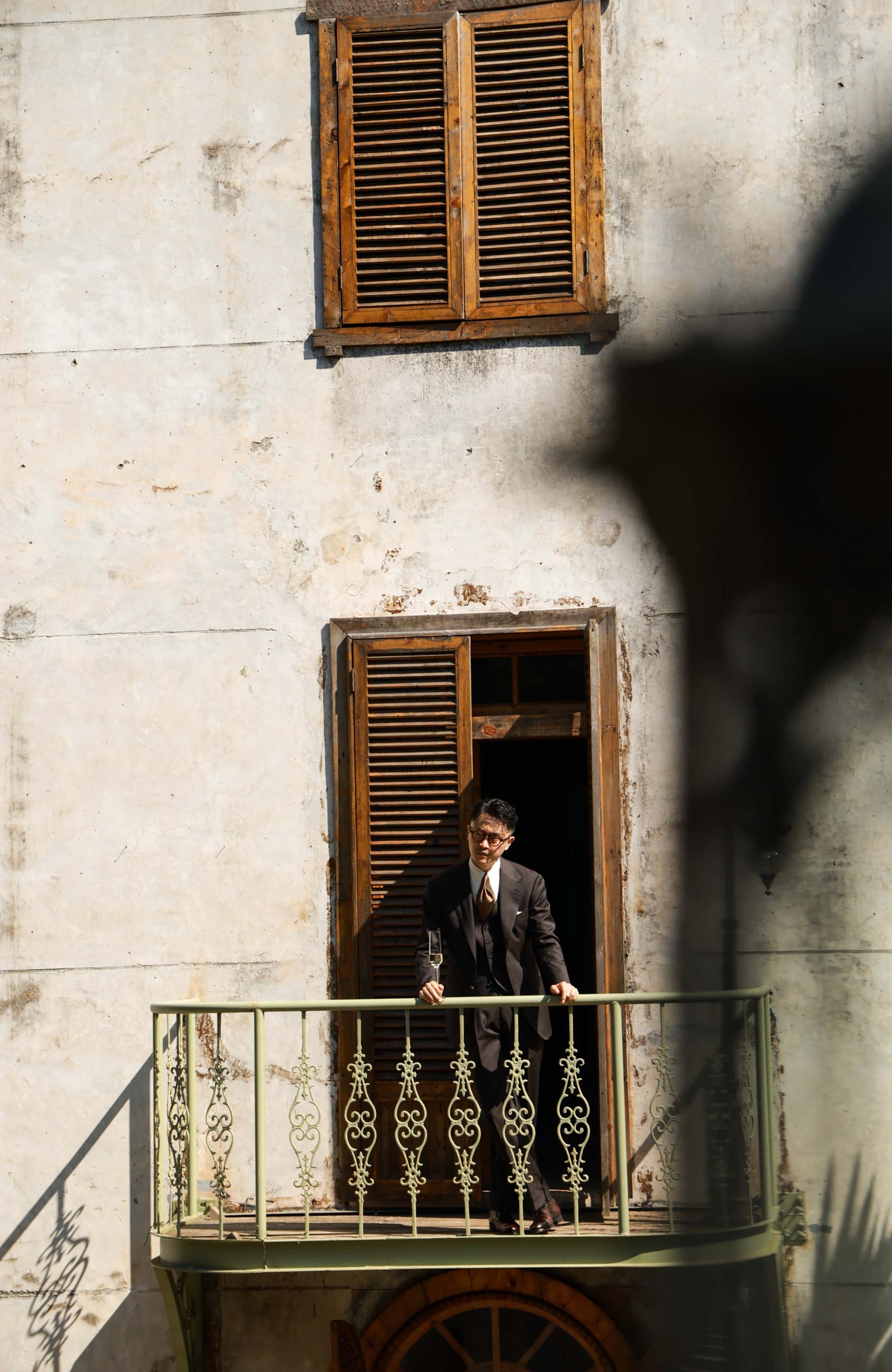 V-Neck Waistcoat in Pure Wool — Timeless Brown