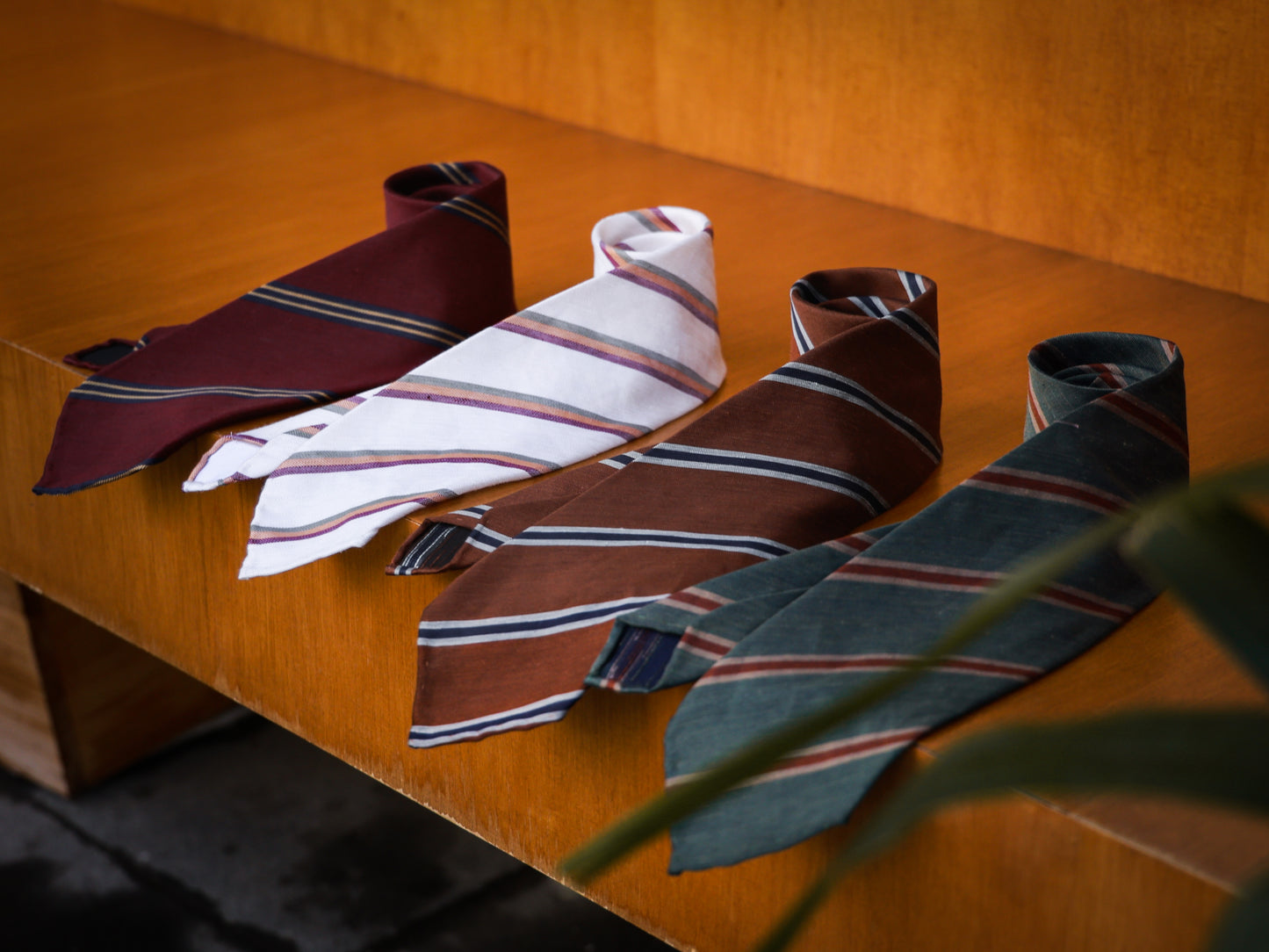 「Burgundy Red Stripes」Mulberry silk-linen blend Three-fold Tie E-04