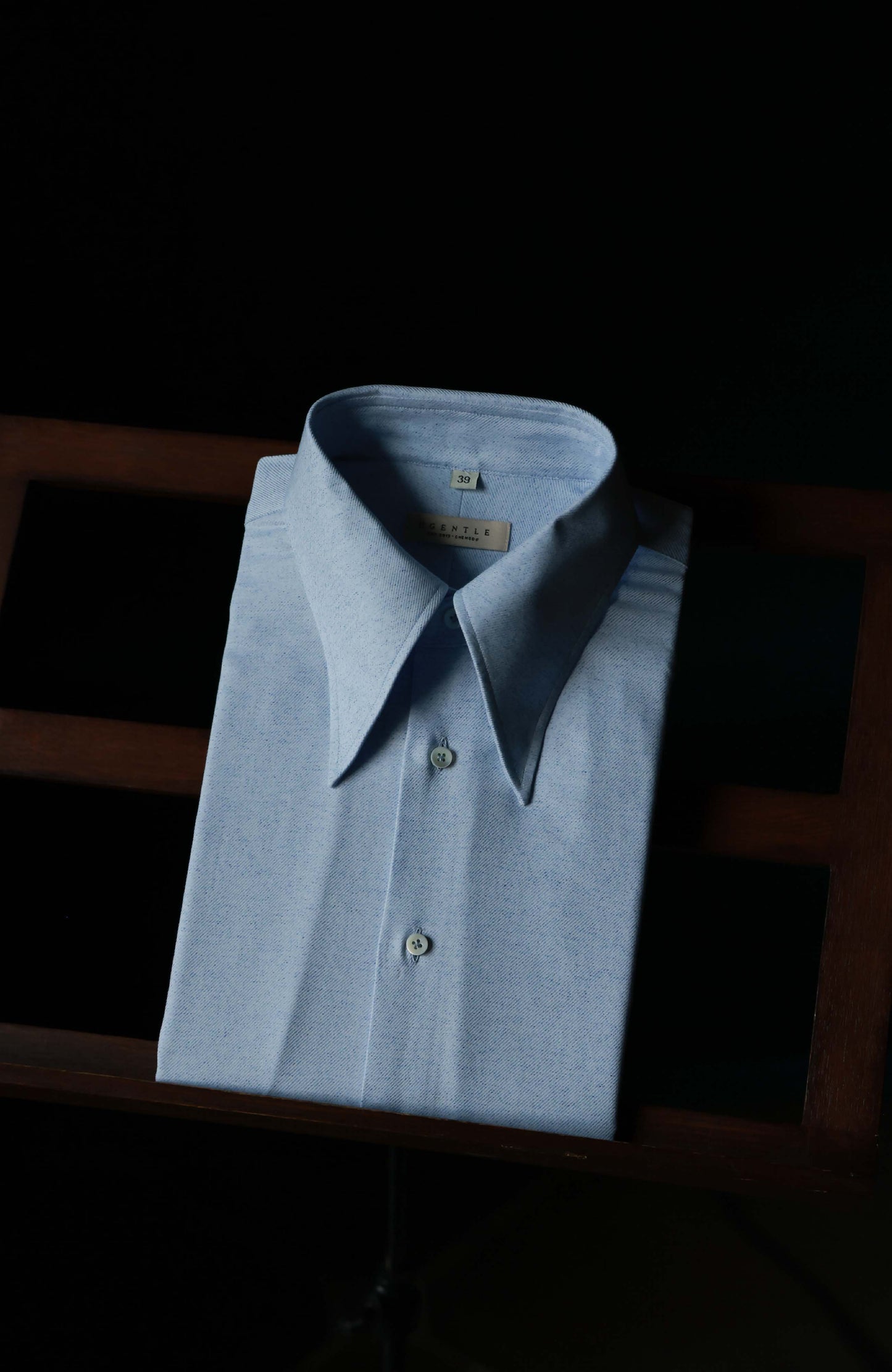 Cotton Wide-Spread Collar Shirt — Mottled Light Blue