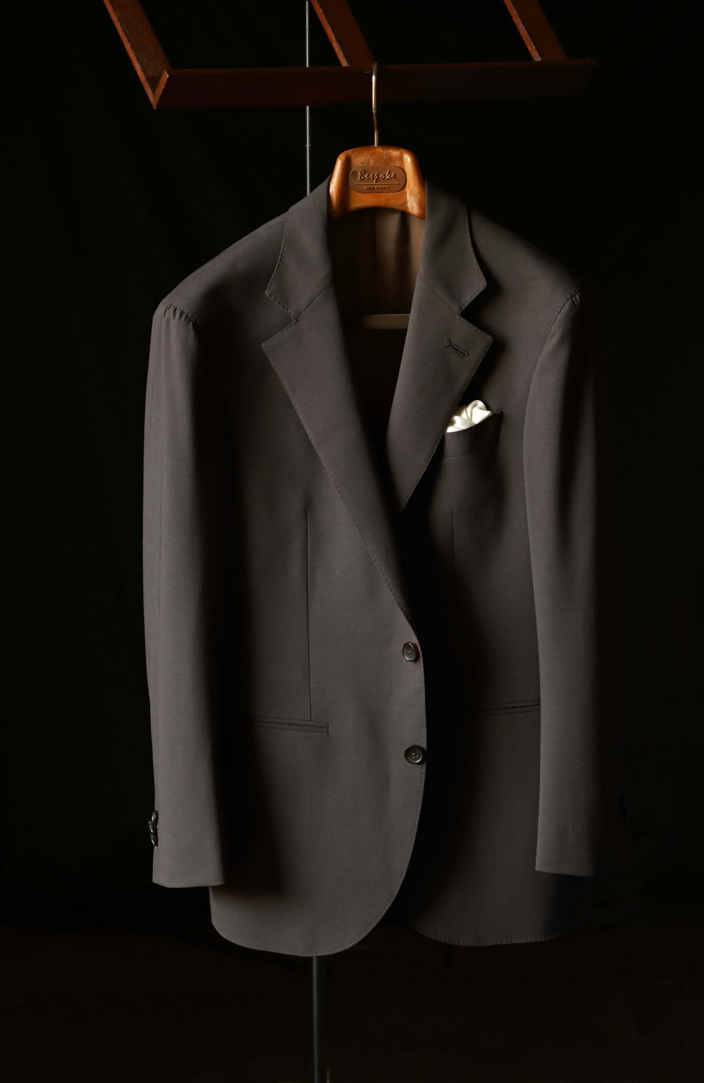 Suit Jacket with Half-Canvas and Notched Lapel — Brown