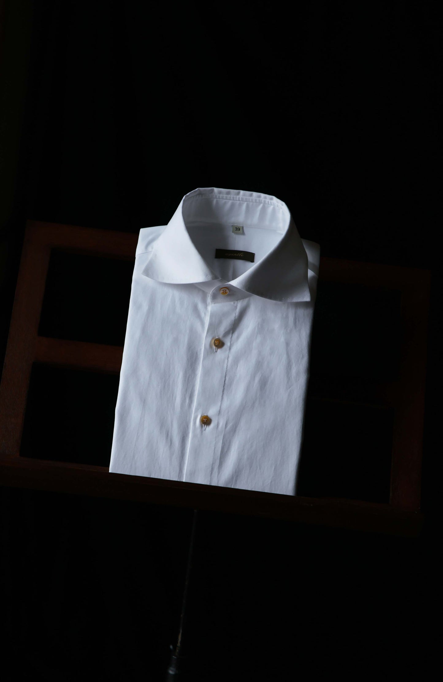 Handcrafted Cutaway Collar Shirt in Italian CANCLINI Cotton — Snow Peak White