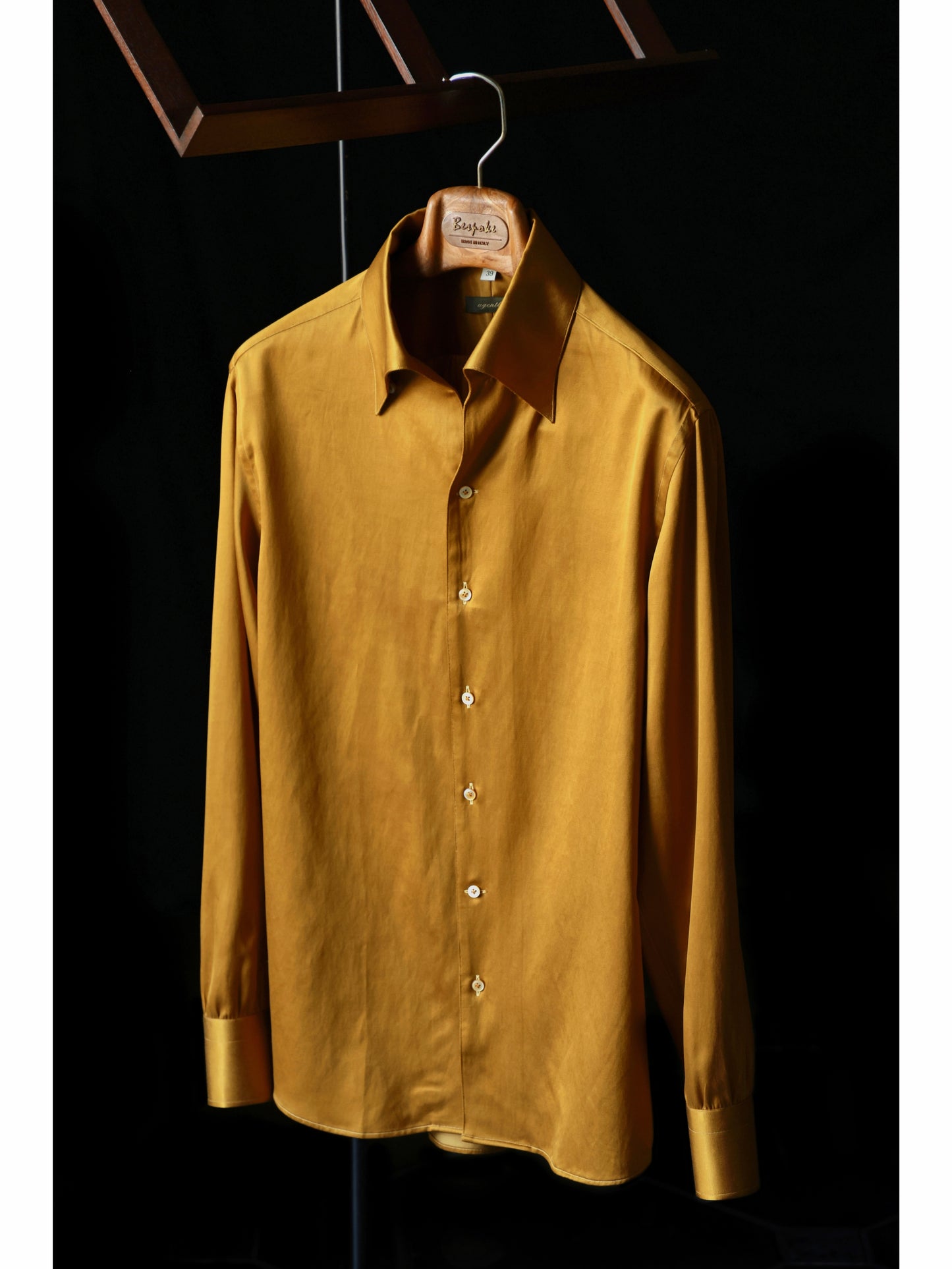 Handcrafted One-piece Collar Shirt — Floating golden