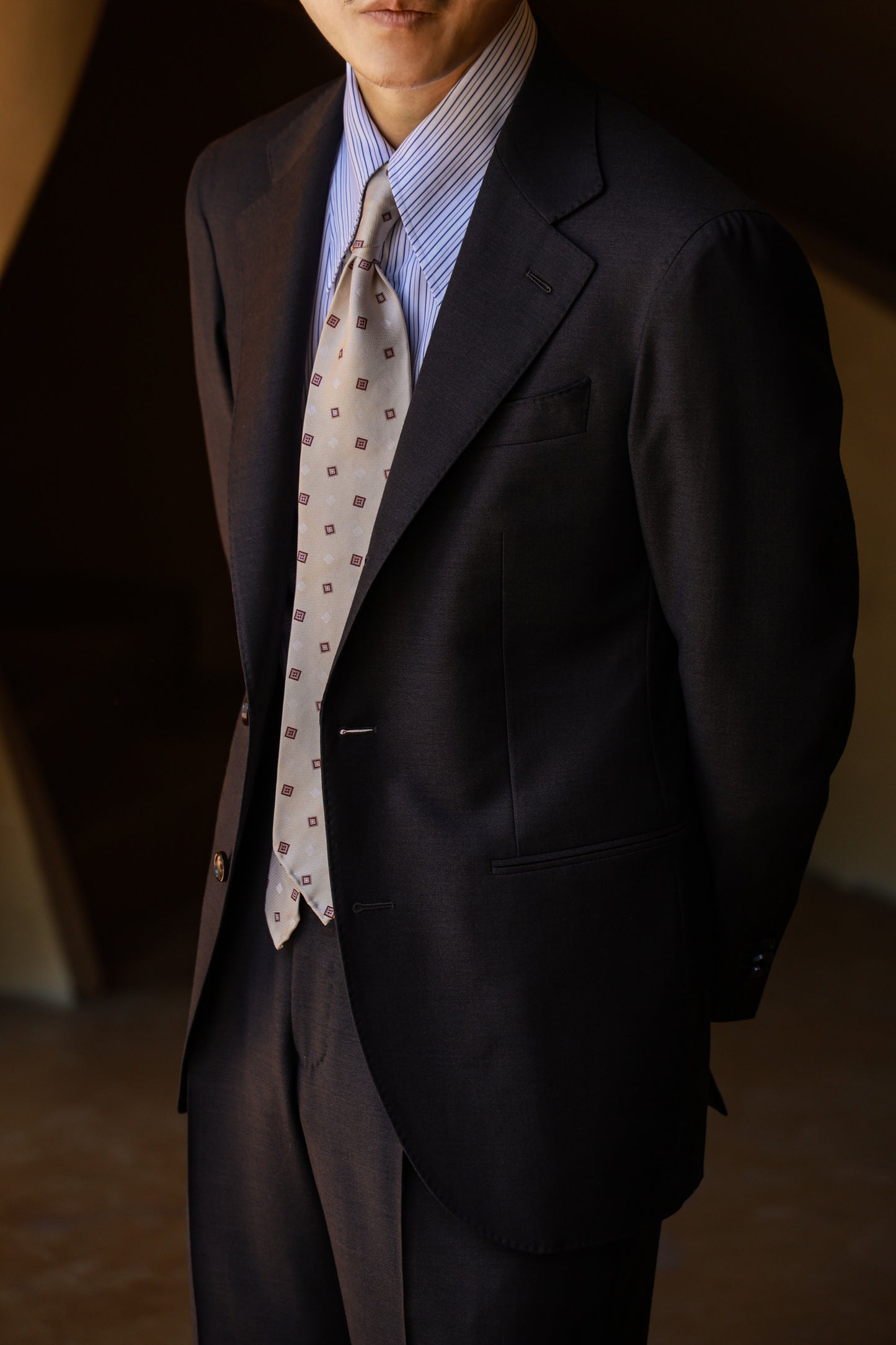 「Vintage Cream Background with Floral Pattern」Silk Three-fold Tie D-06