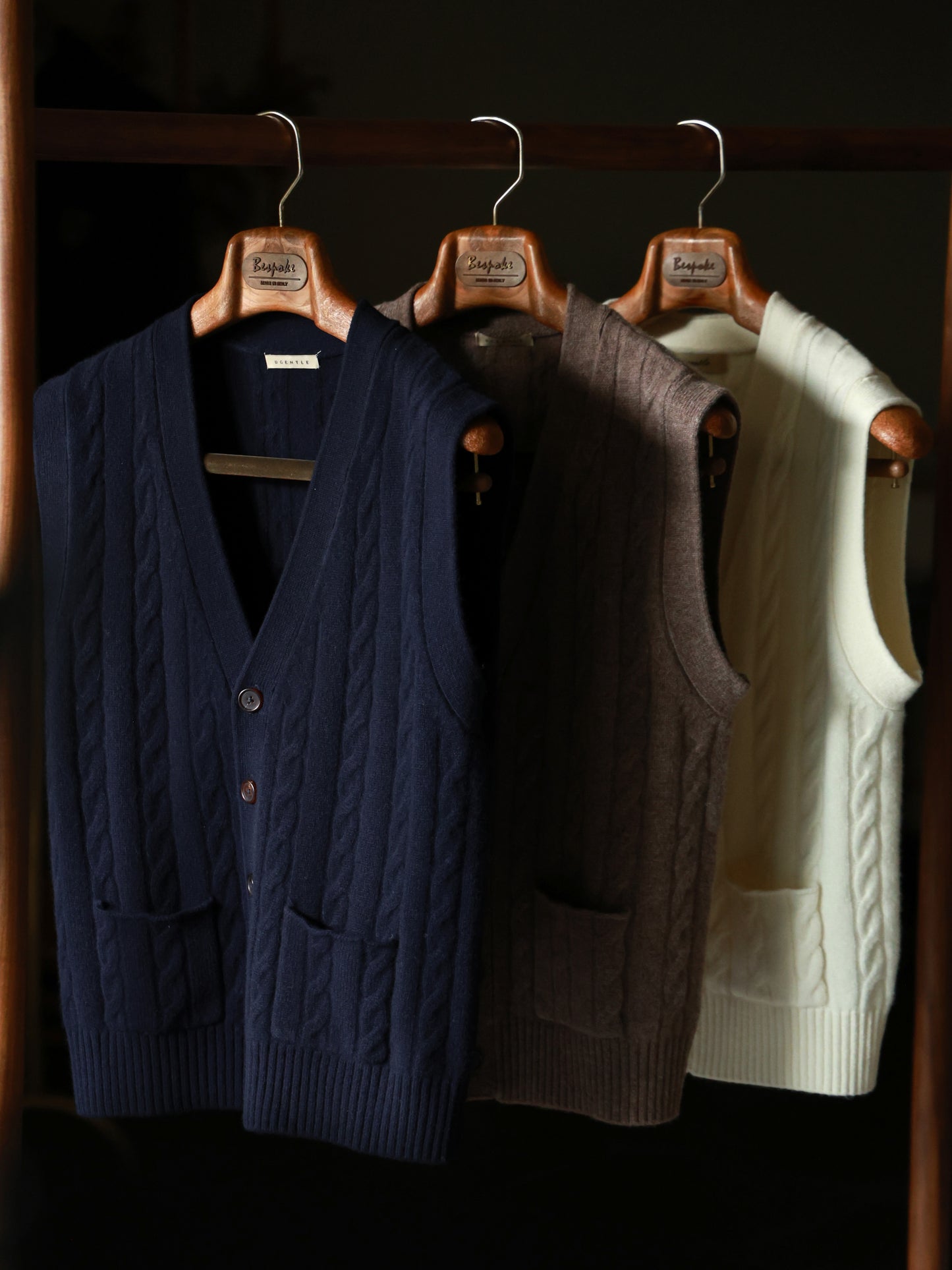 「Cheese White」Cable-Knit Vest