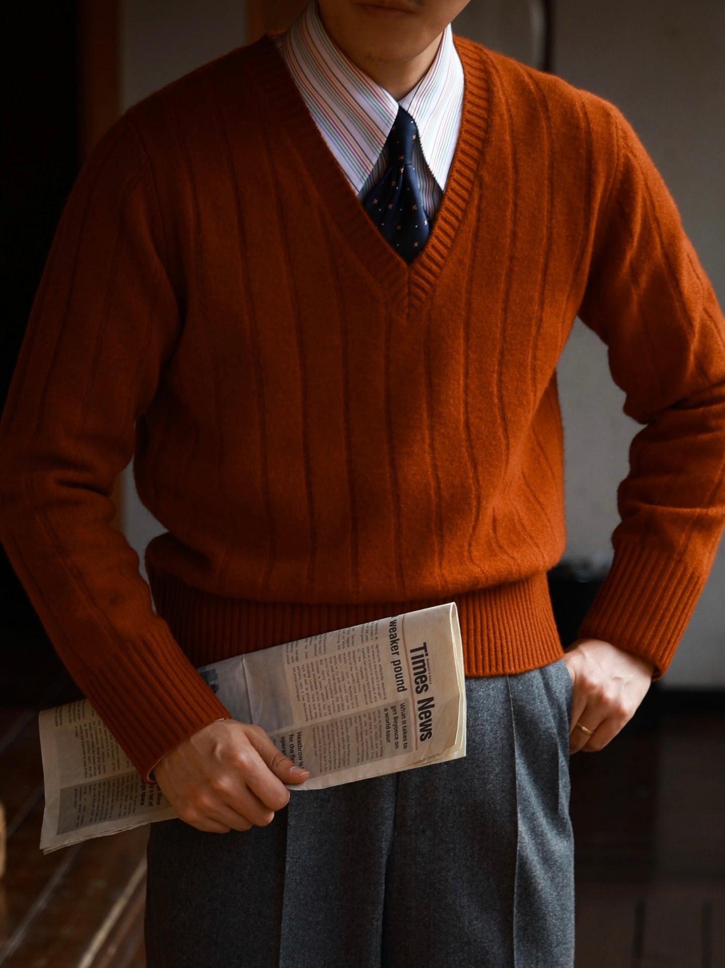 「Vintage Blue Background with Floral Pattern」Silk Three-fold Tie D-05