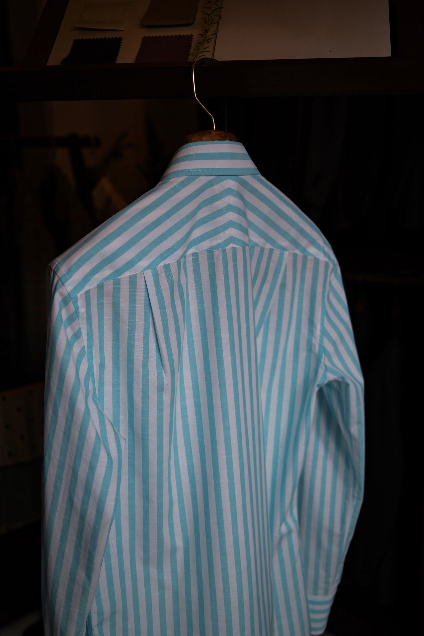 Spread Collar Shirt — Glacier wide stripe