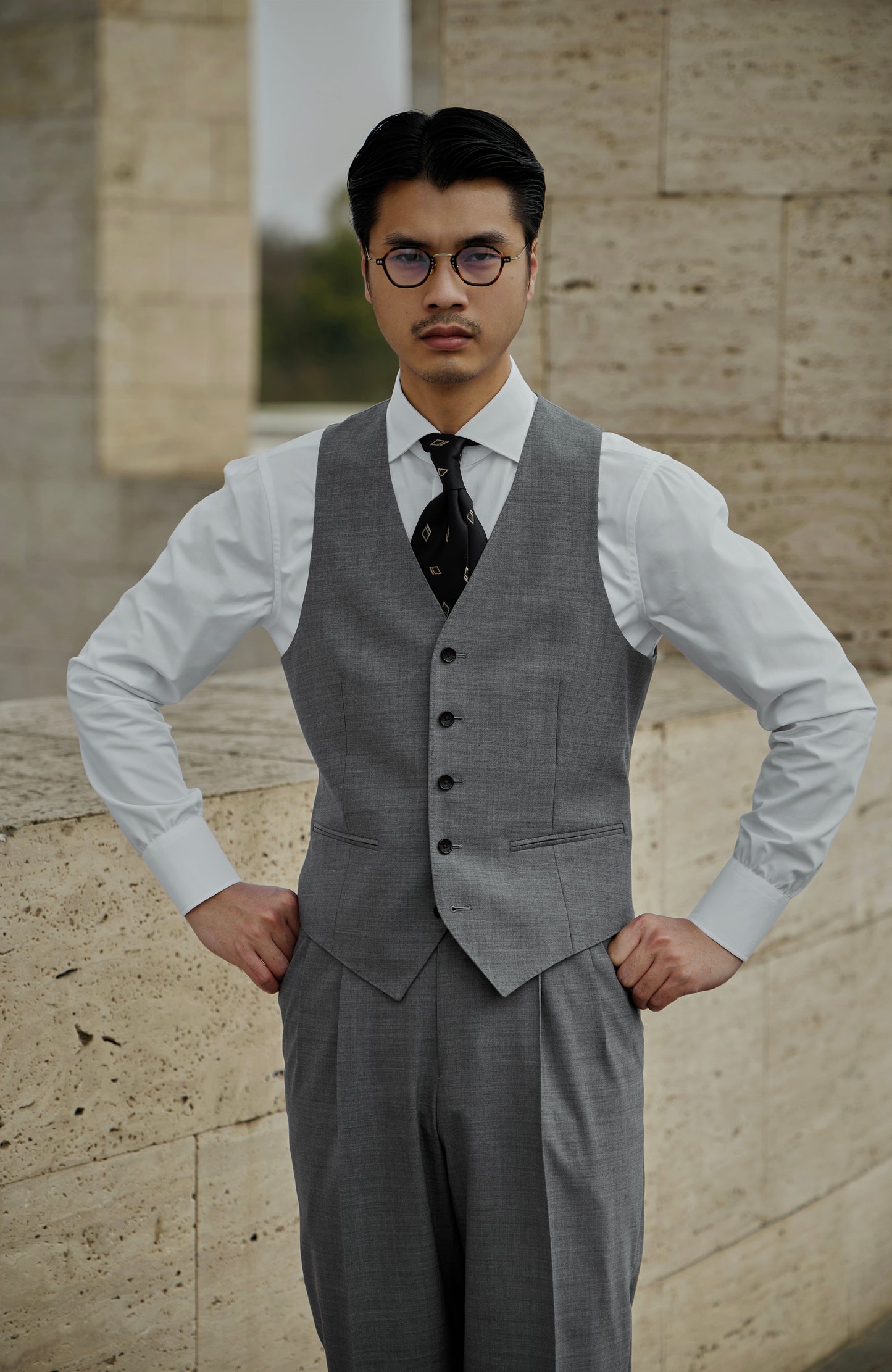 V-Neck Waistcoat in Pure Wool — London Grey