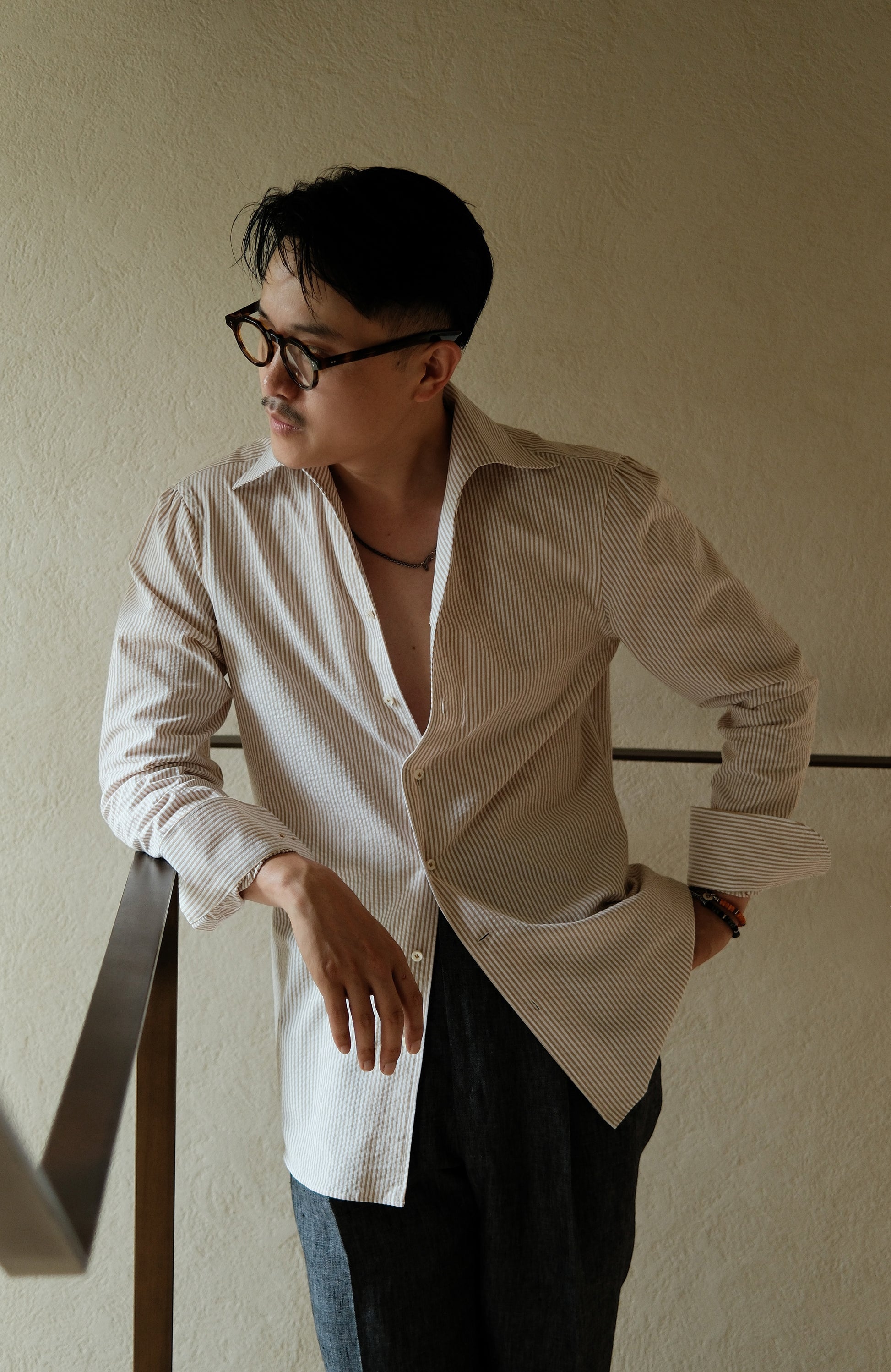 One-piece Collar Shirt Brown Pencil Stripe Seersucker UGENTLE One-piece Collar Shirt Brown Pencil Stripe Seersucker UGENTLE