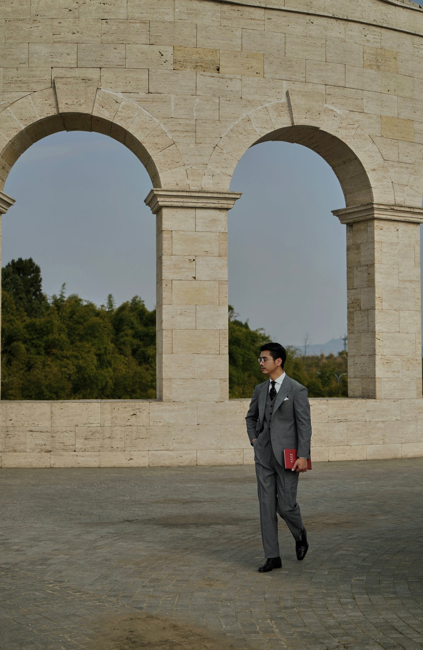 V-Neck Waistcoat in Pure Wool — London Grey