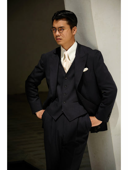 V-Neck Waistcoat in Pure Wool — Phantom Black