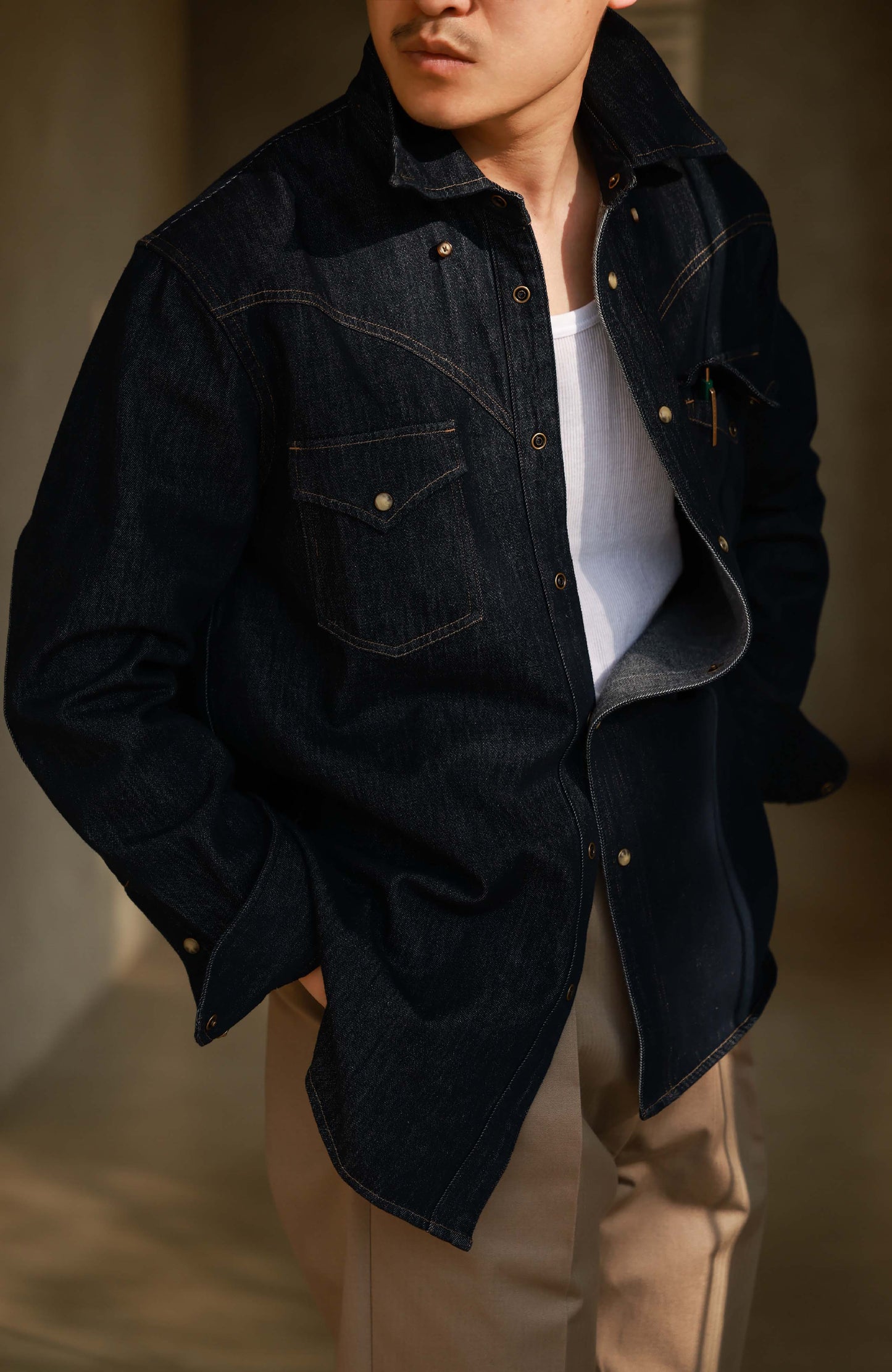 Hemp-Cotton Denim Wide Wide-Spread Collar Shirt — Vintage Indigo