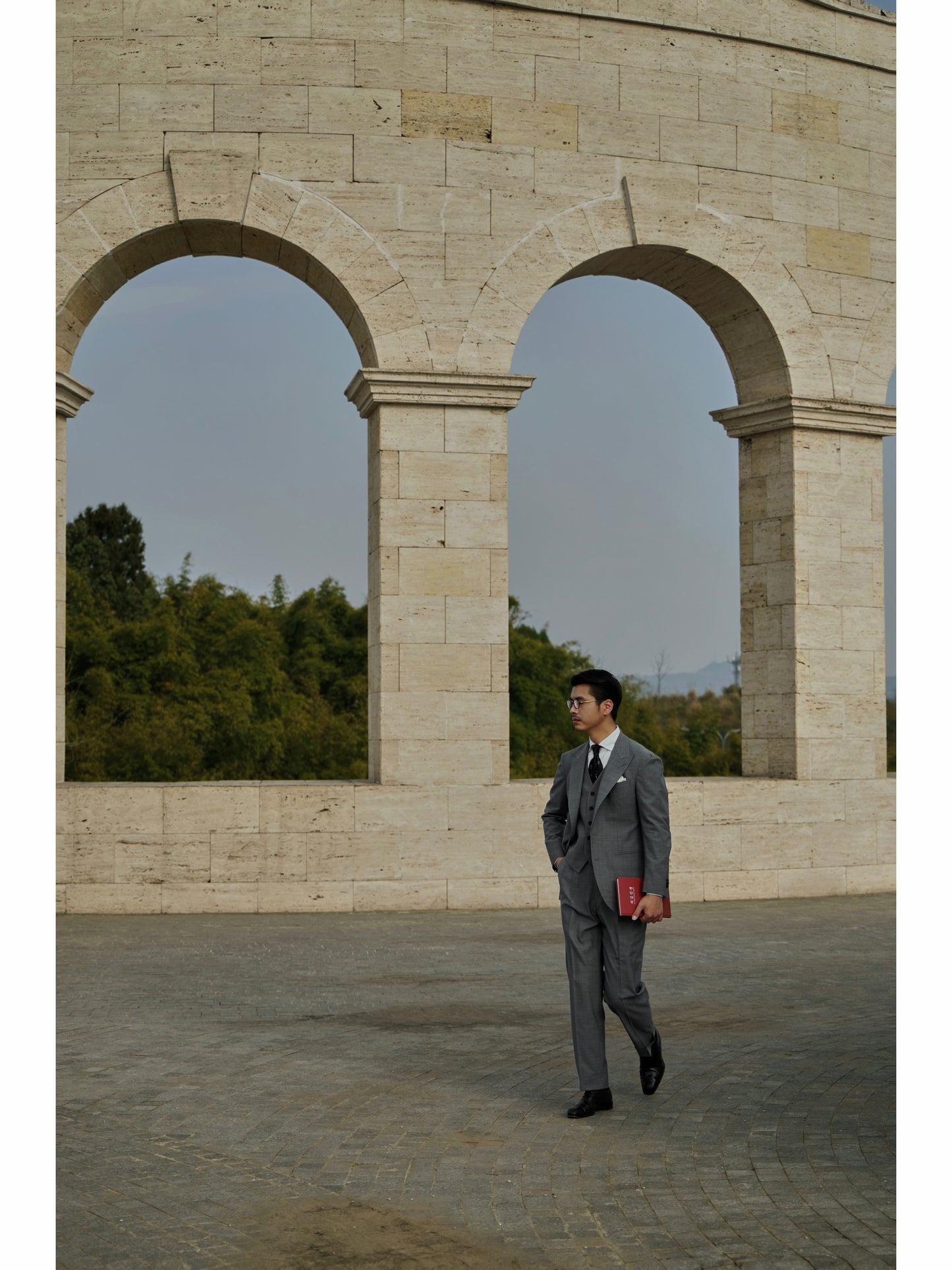 「London Grey」Italian-style Peaked Lapel Merino Wool Suit Jacket