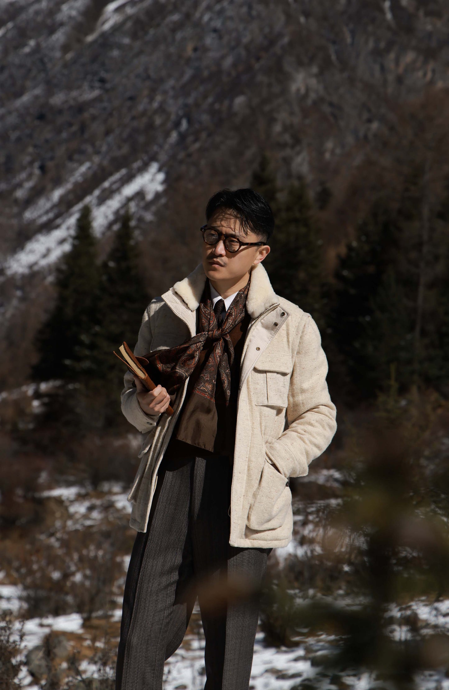 Speckled-Wool Goose-Down Alpine Jacket with Detachable Sleeves — Sand White