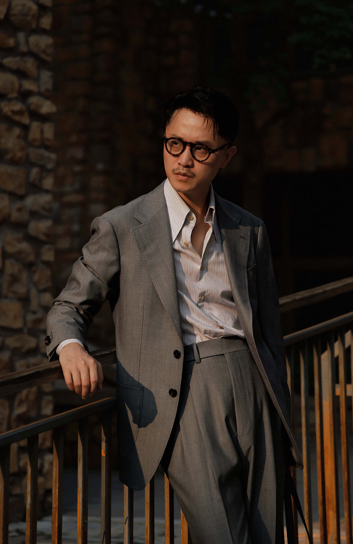 140s Merino Wool Half-Canvas Single-Breasted Suit Jacket — Stone Grey Herringbone