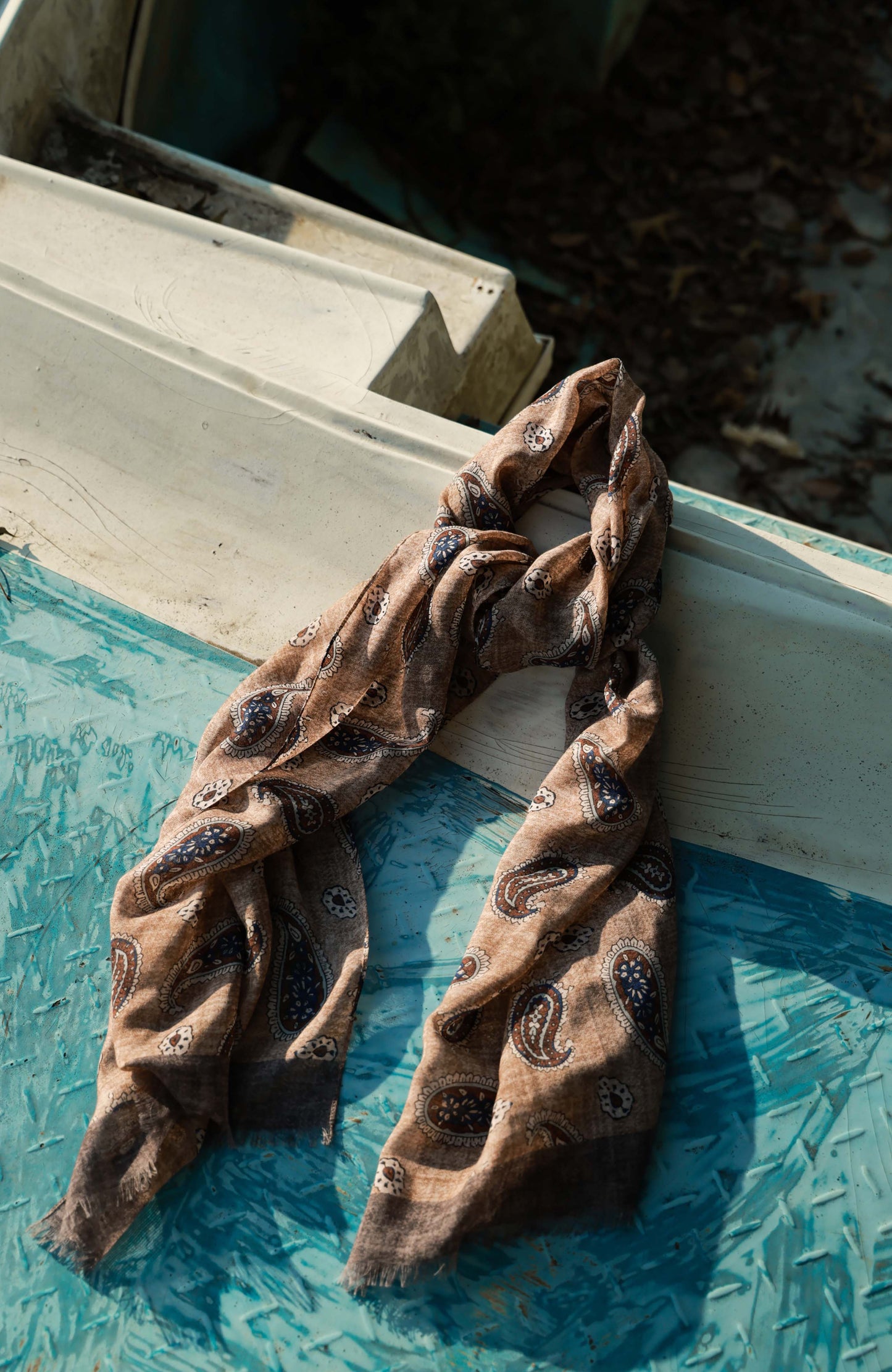 「Paisley」100% Merino Wool Shawl Scarf