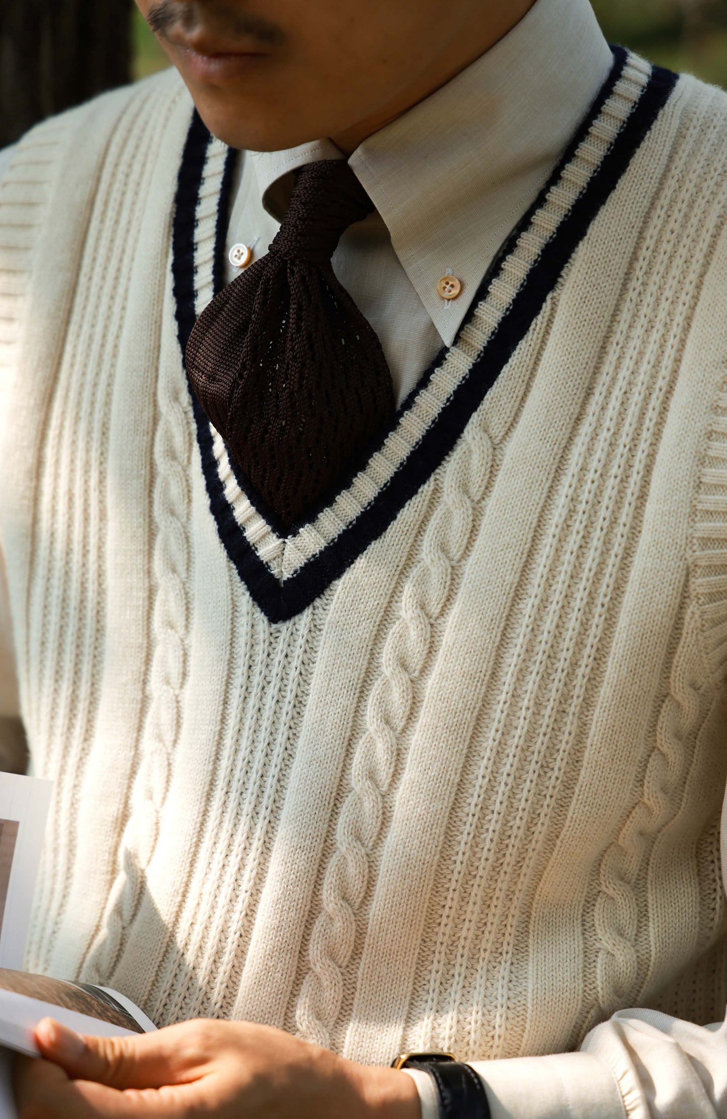 Ivy Vintage V-Neck in Pure Wool — Oatmeal