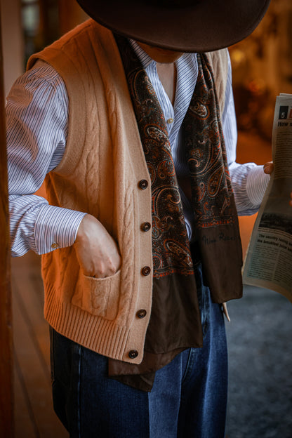 "Wheat Dunes" V-neck sweater vest 