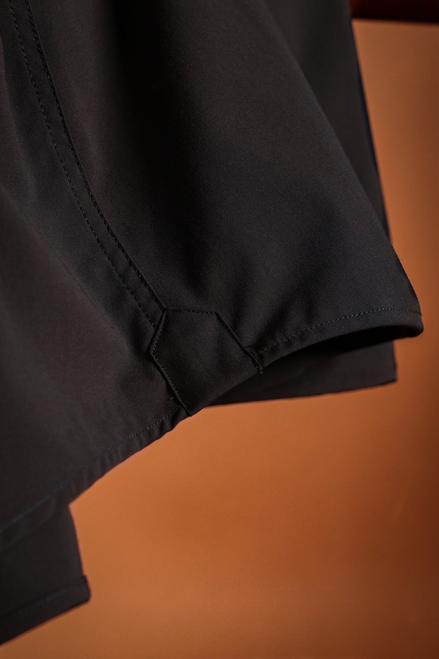 「Twilight Black」Don-Style Spread Collar Shirt