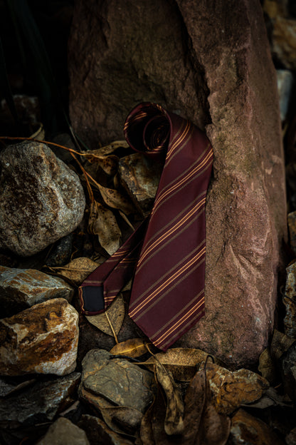 "Vintage red stripes" tie 3 fold tie 