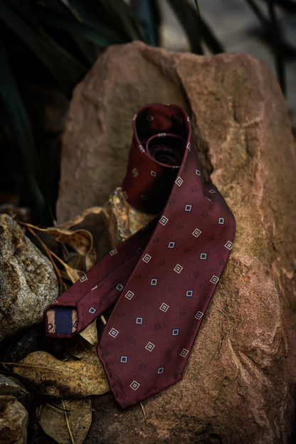 "Vintage red floral" tie 3 fold tie 