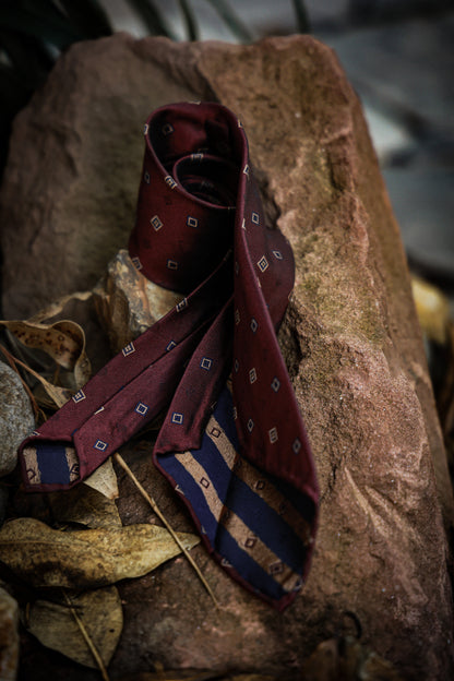 "Vintage red floral" tie 3 fold tie 