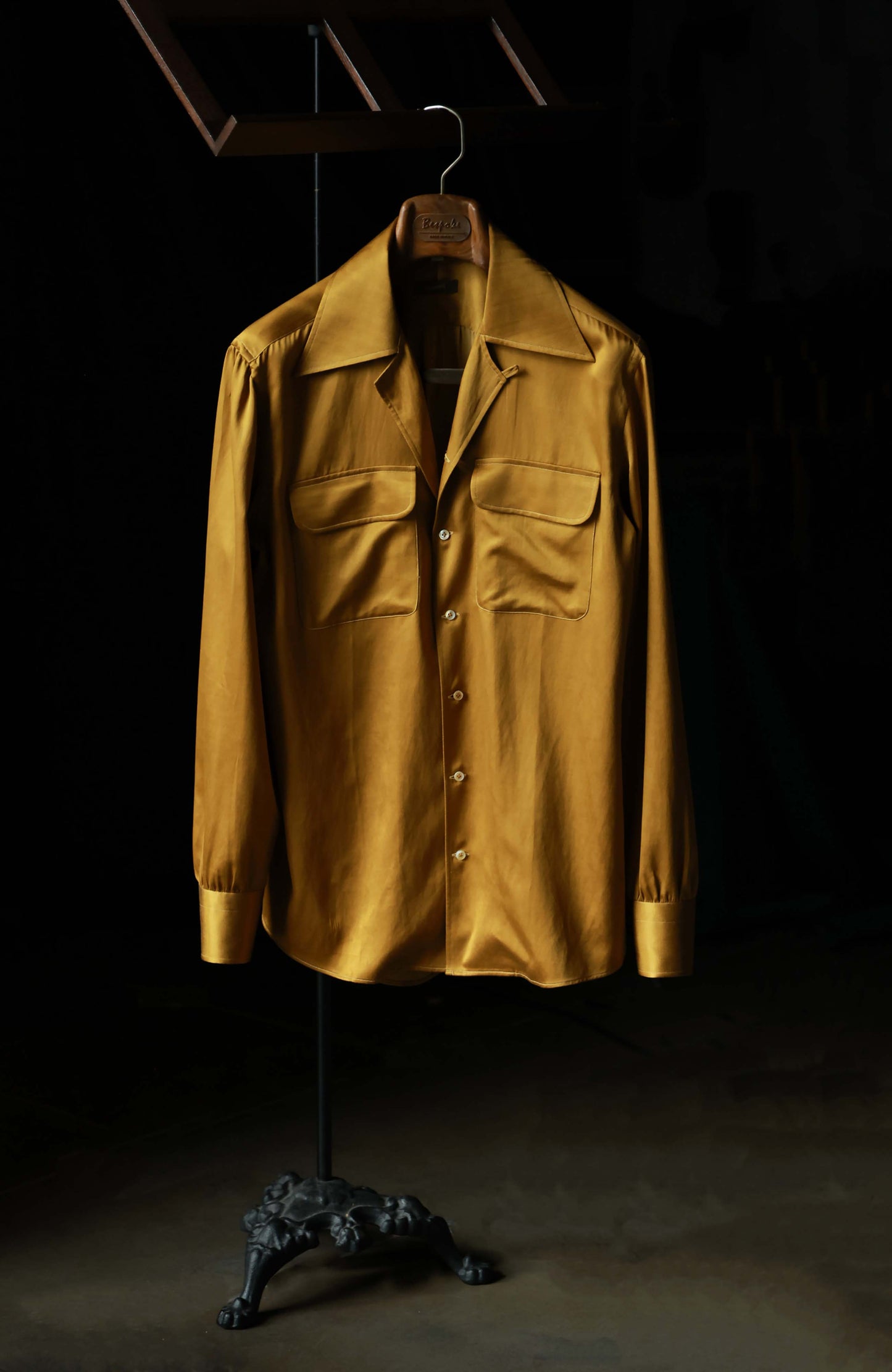 Handcrafted Cuban Collar Shirt — Floating golden