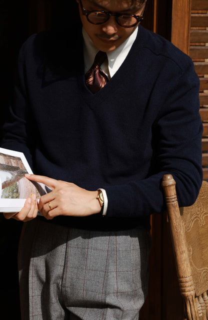 High-Waisted Wool-Cashmere V-Neck Sweater — Midnight Navy