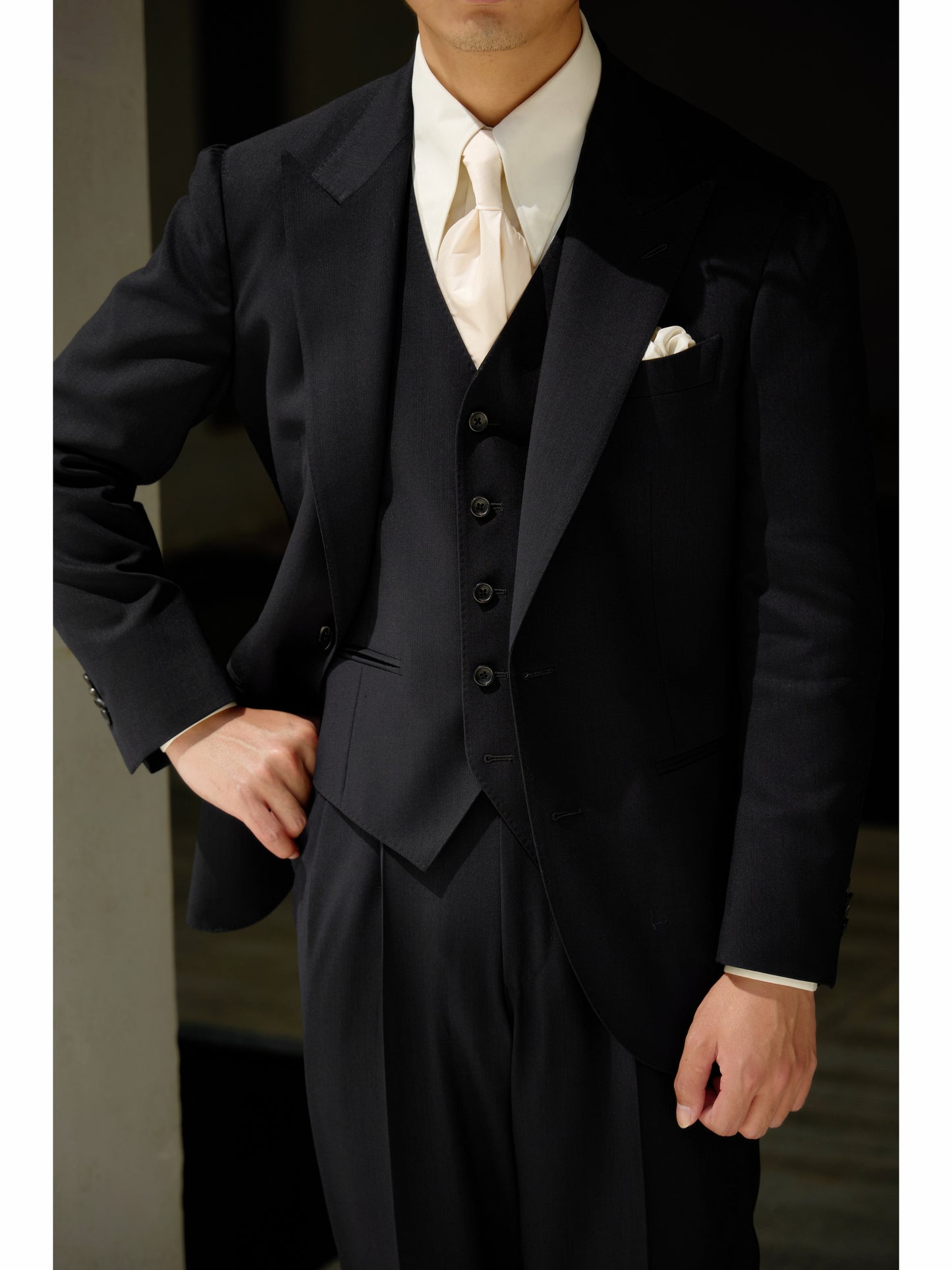 「Phantom Black」Italian-style Half-canvass Pure wool Suit Jacket