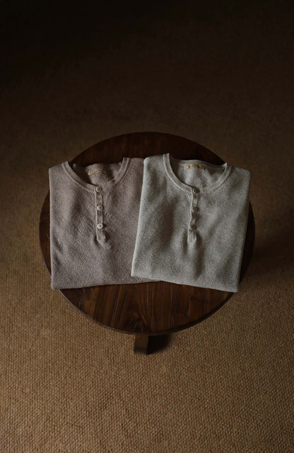 Textured Cotton 14-Gauge Short-Sleeve Henley — Ridge Stone Grey / Ridge Stone Sand