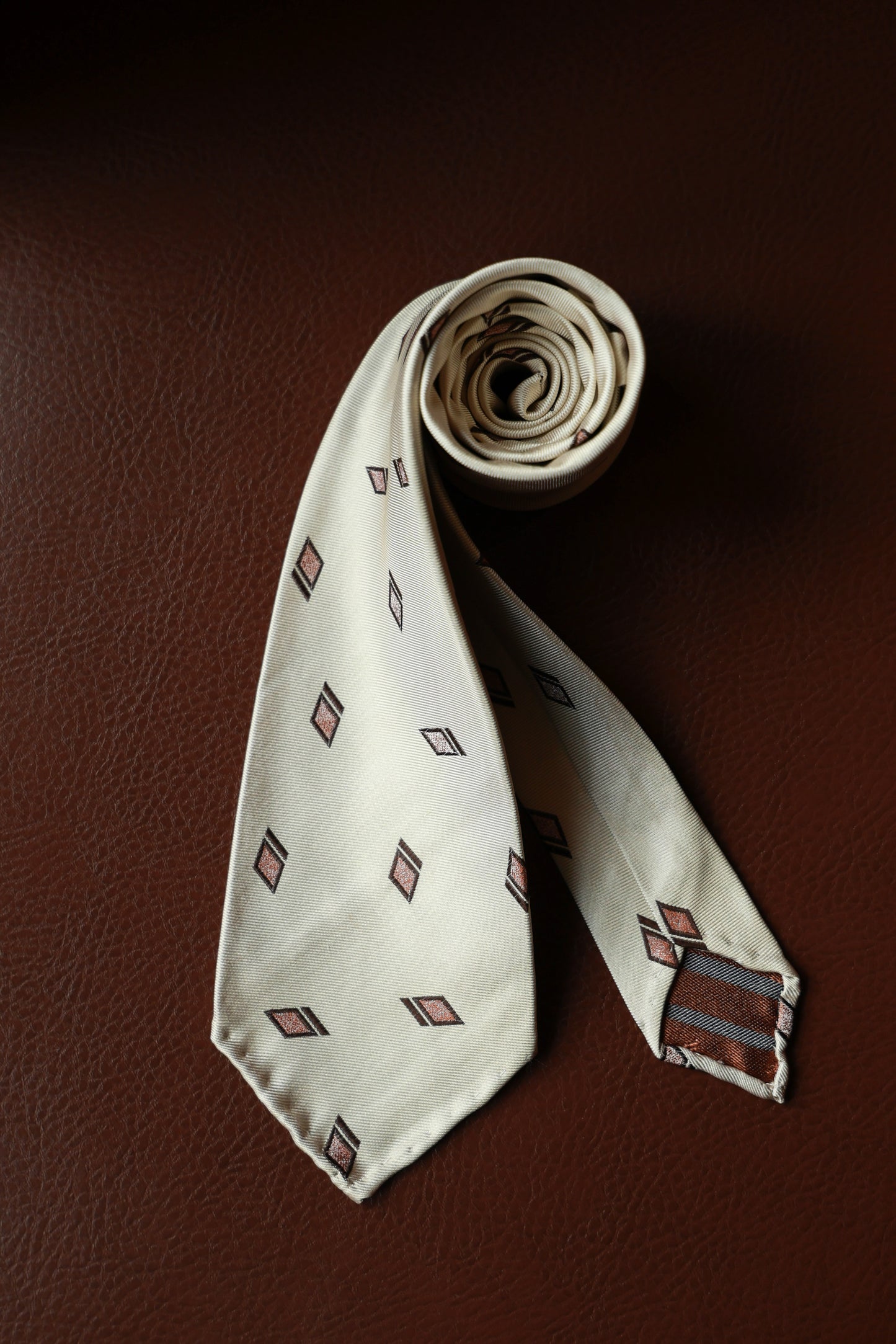 "Diamond Flower Series" tie 3 fold tie 