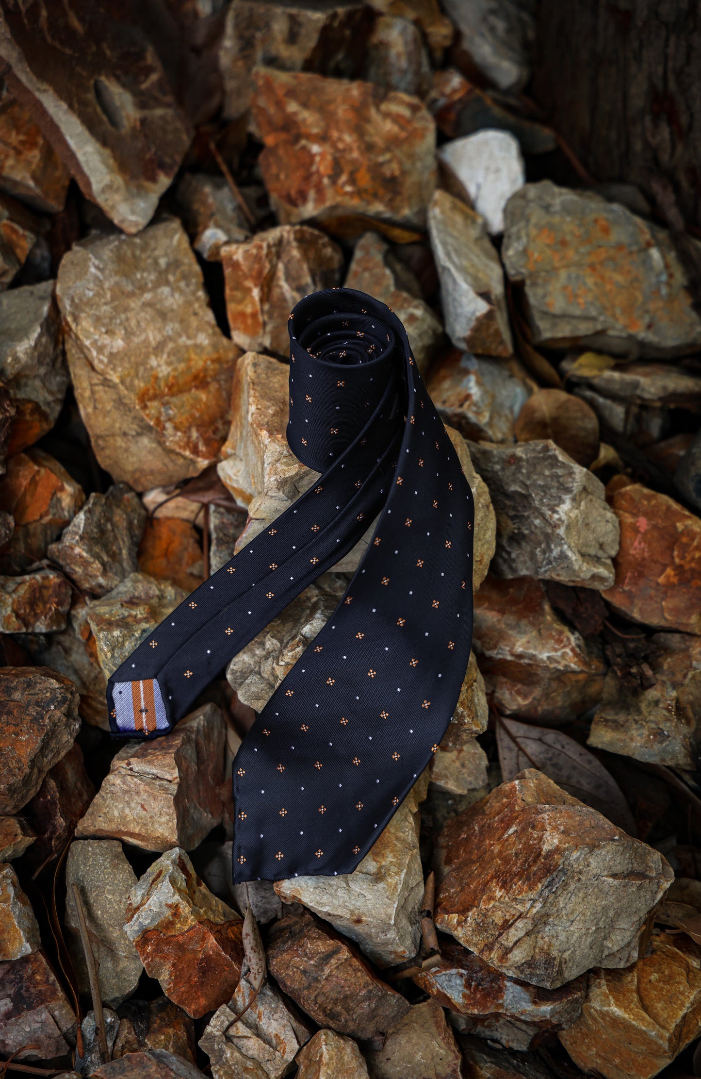 "Vintage blue floral" tie 3 fold tie 