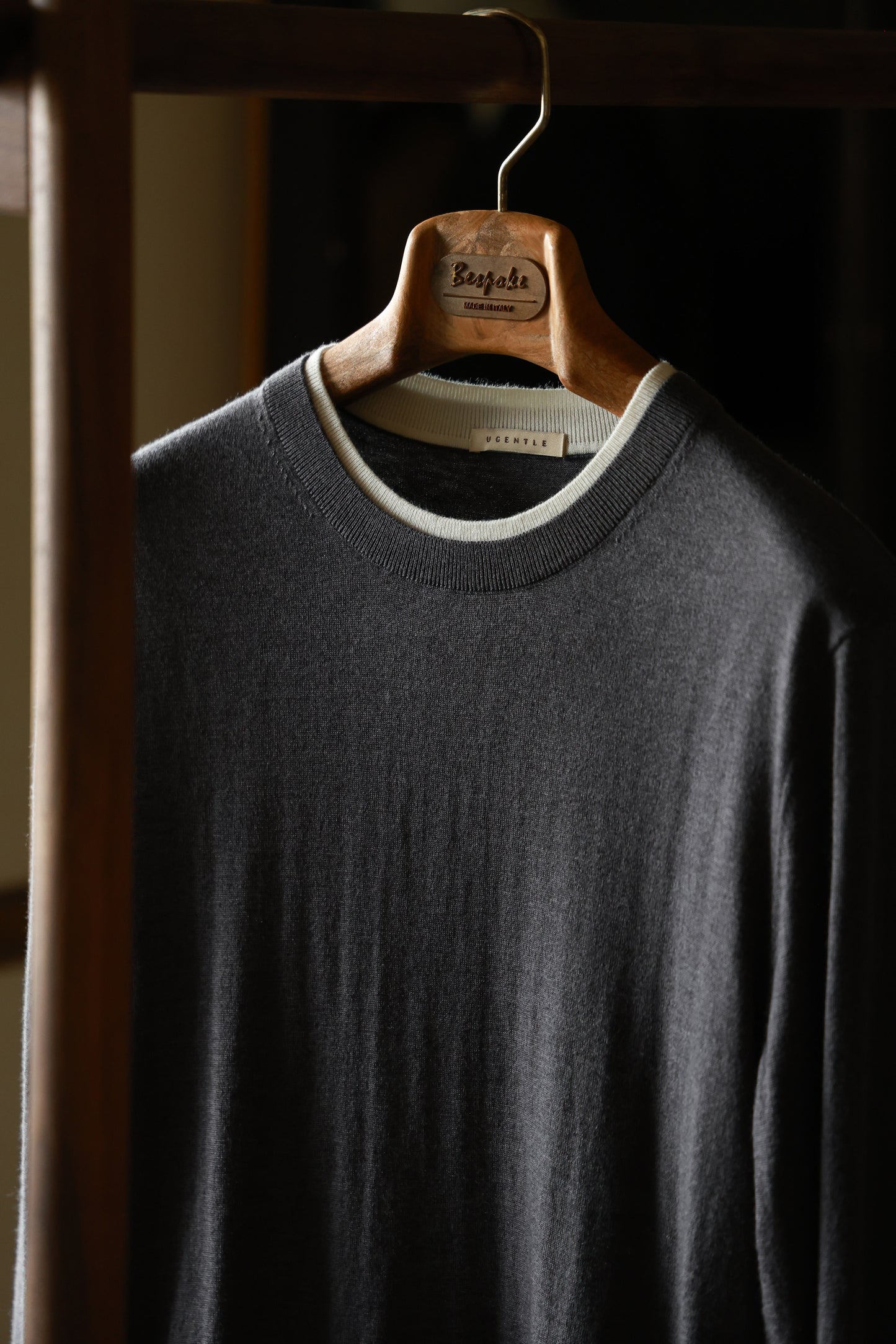 "Melbourne Grey" round neck fake two-piece sweater 