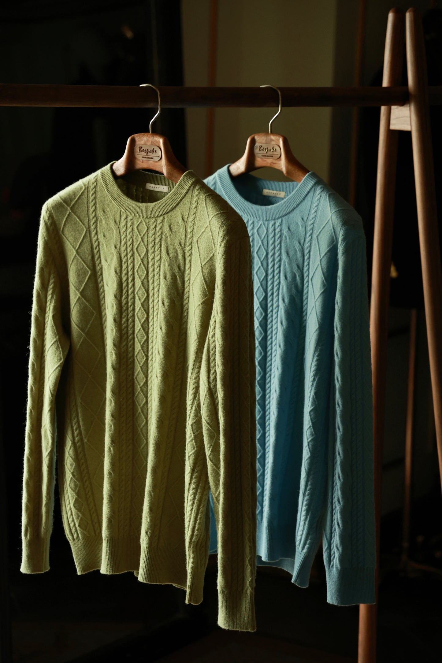 "Nordic Blue Cable Knit" Crew Neck Sweater 