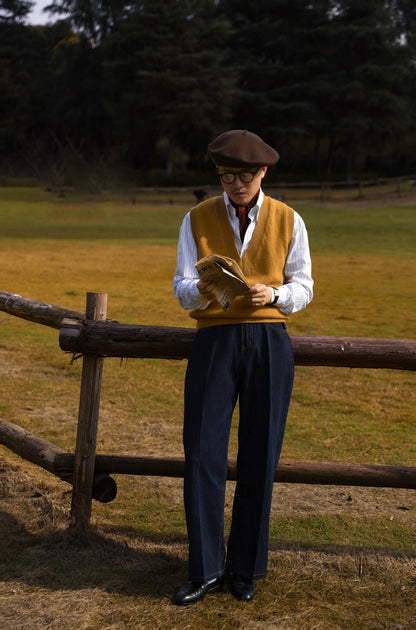 "Van Gogh Yellow" V-neck sweater vest 