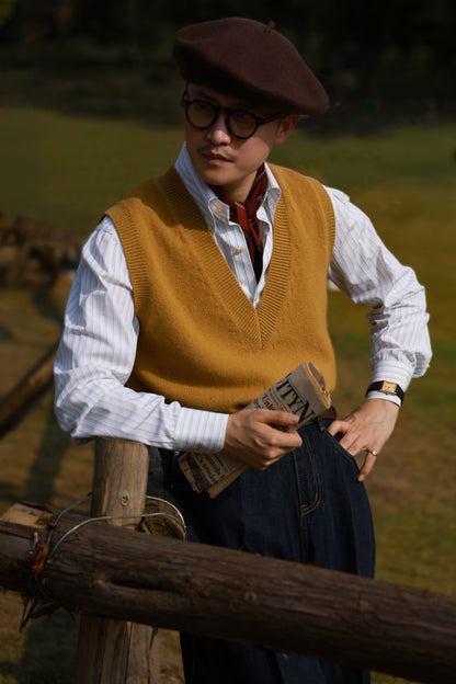 "Van Gogh Yellow" V-neck sweater vest 