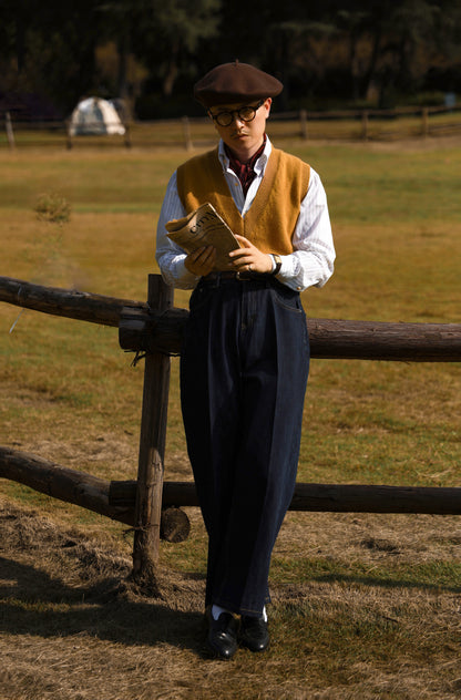 "Van Gogh Yellow" V-neck sweater vest 