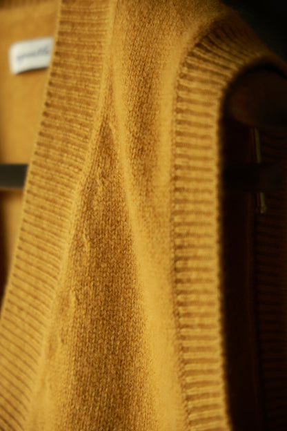 "Van Gogh Yellow" V-neck sweater vest 