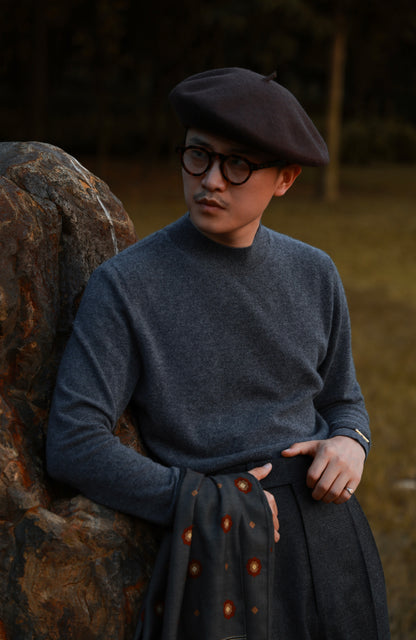 「Lunar Gary」Mock Neck Sweater