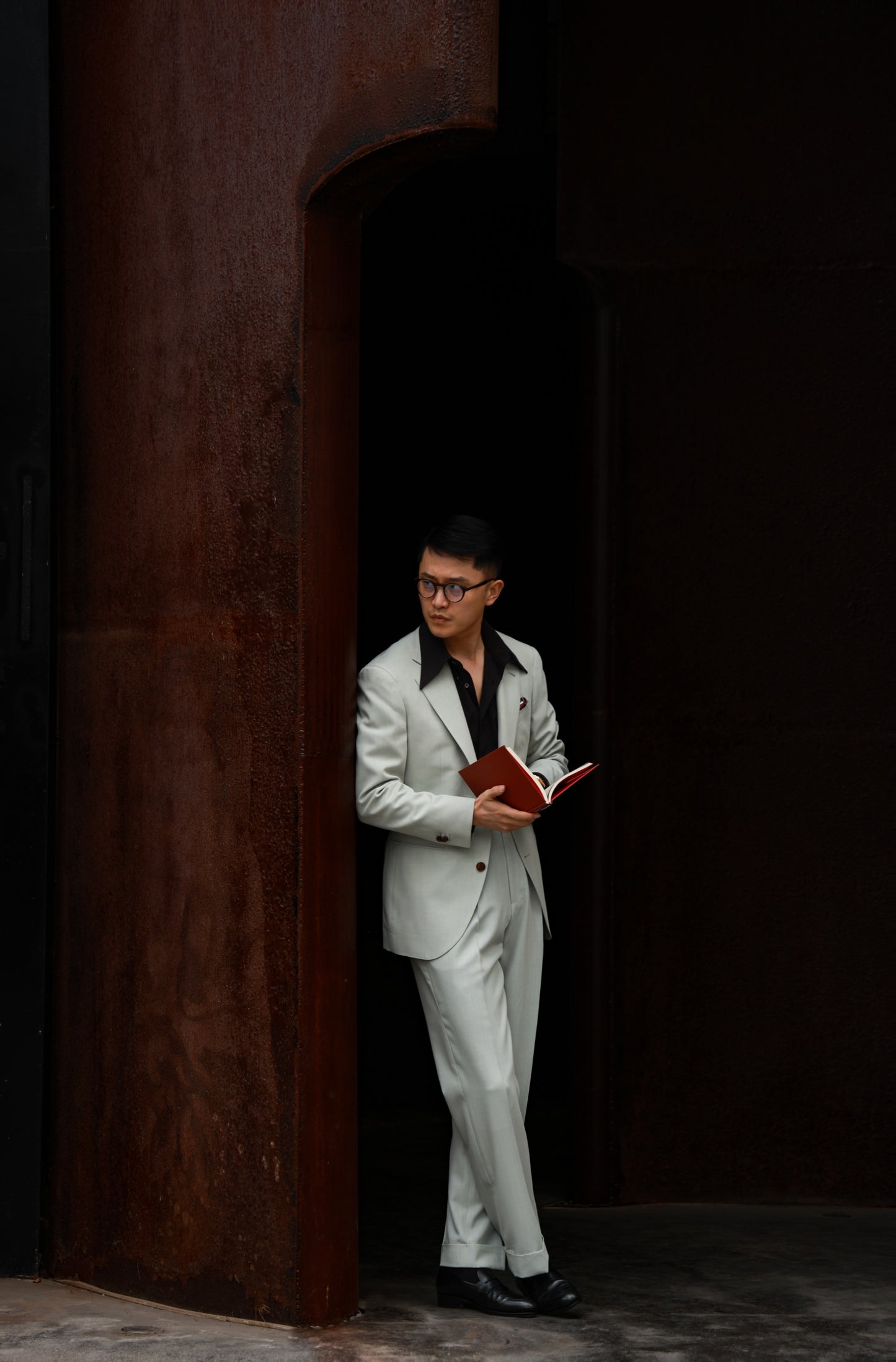 「Twilight Black」Don-Style Spread Collar Shirt