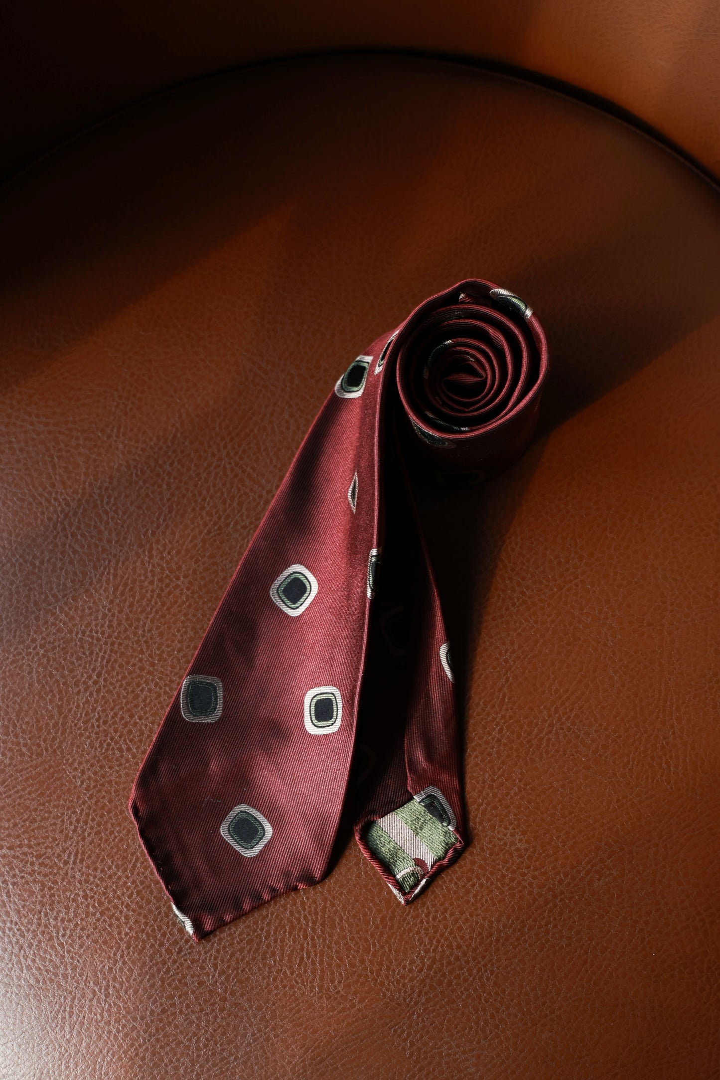 "Tipsy Series" tie 3 fold tie 