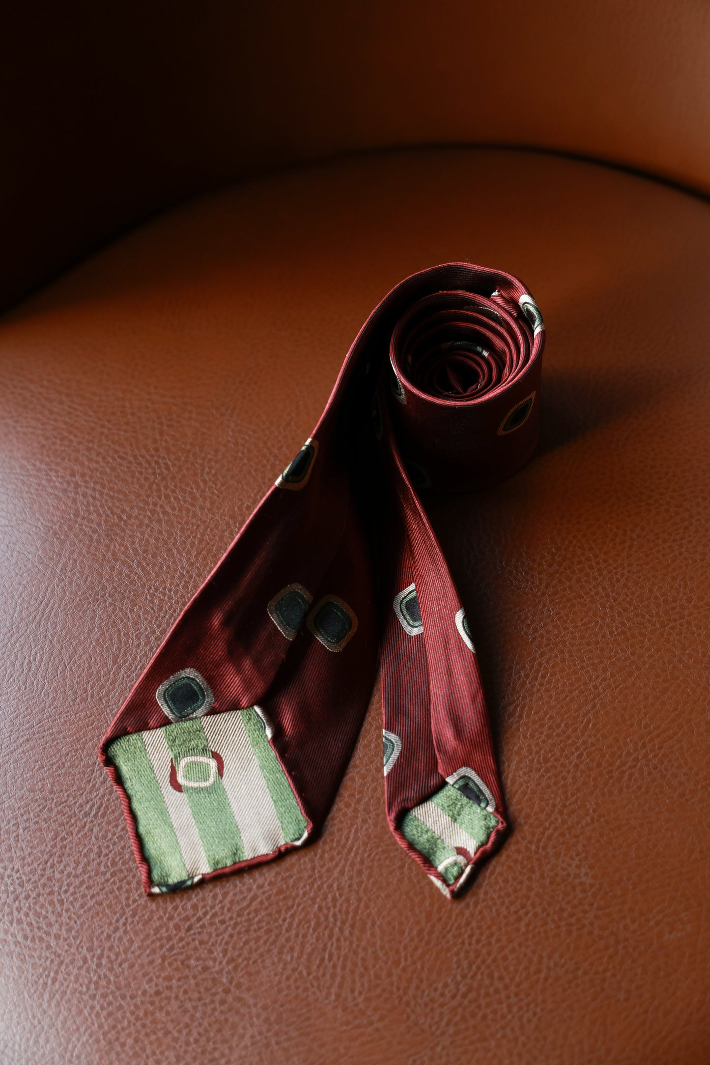 "Tipsy Series" tie 3 fold tie 