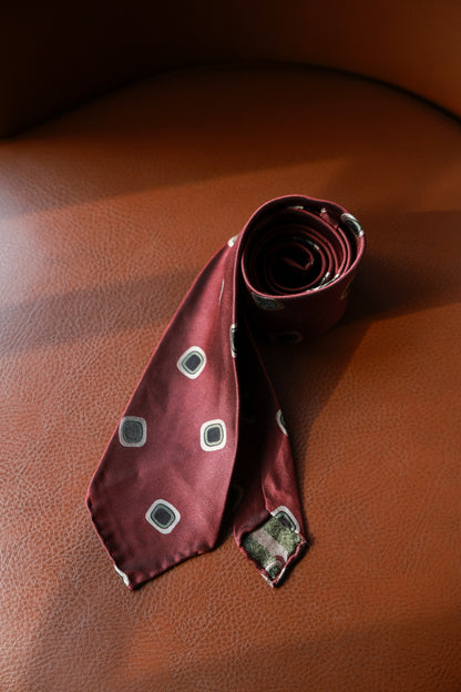 "Tipsy Series" tie 3 fold tie 