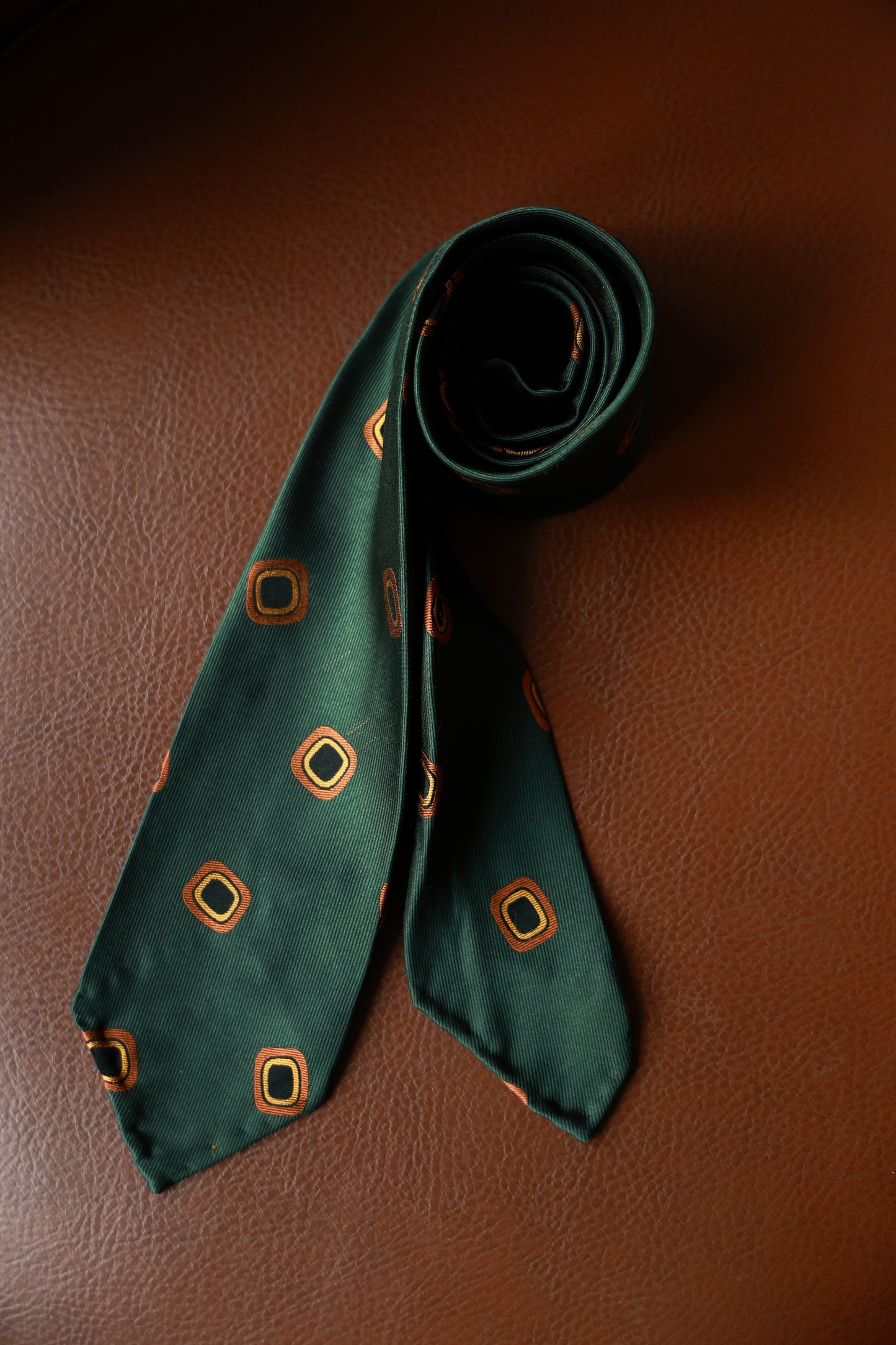 "Tipsy Series" tie 3 fold tie 