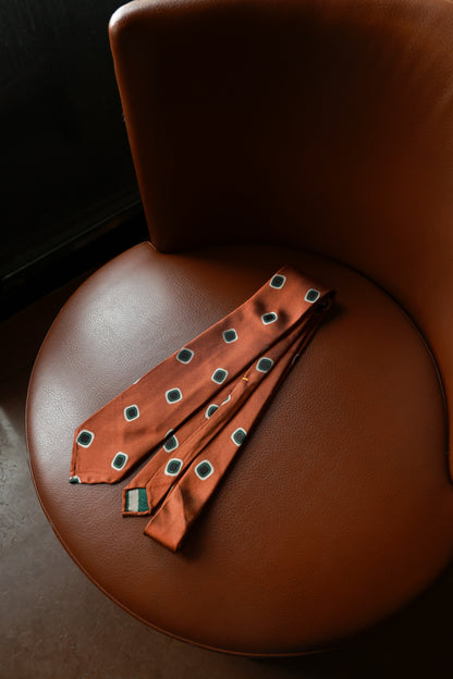 "Tipsy Series" tie 3 fold tie 