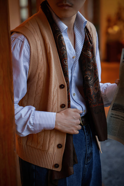 "Wheat Dunes" V-neck sweater vest 