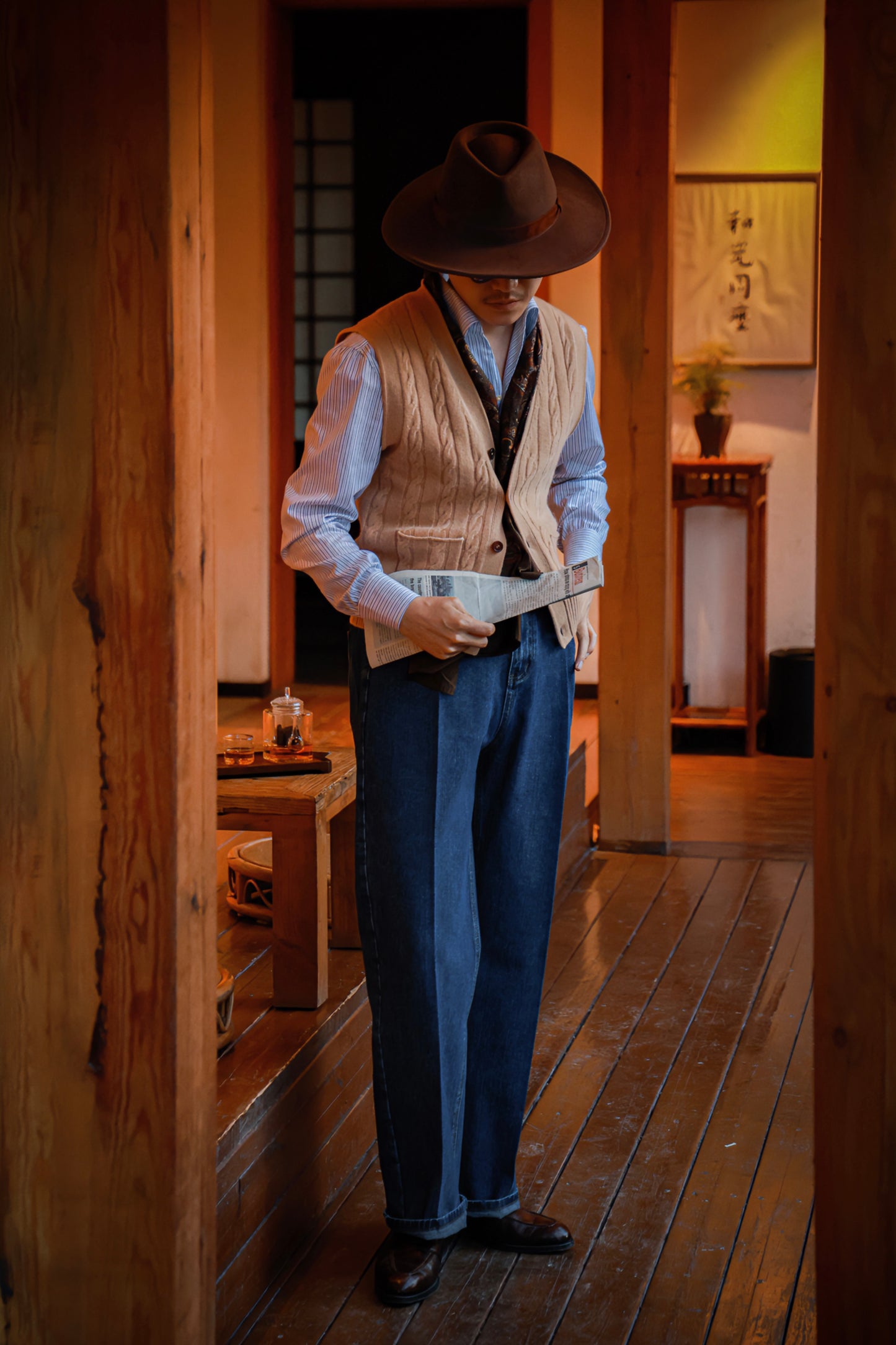 "Wheat Dunes" V-neck sweater vest 