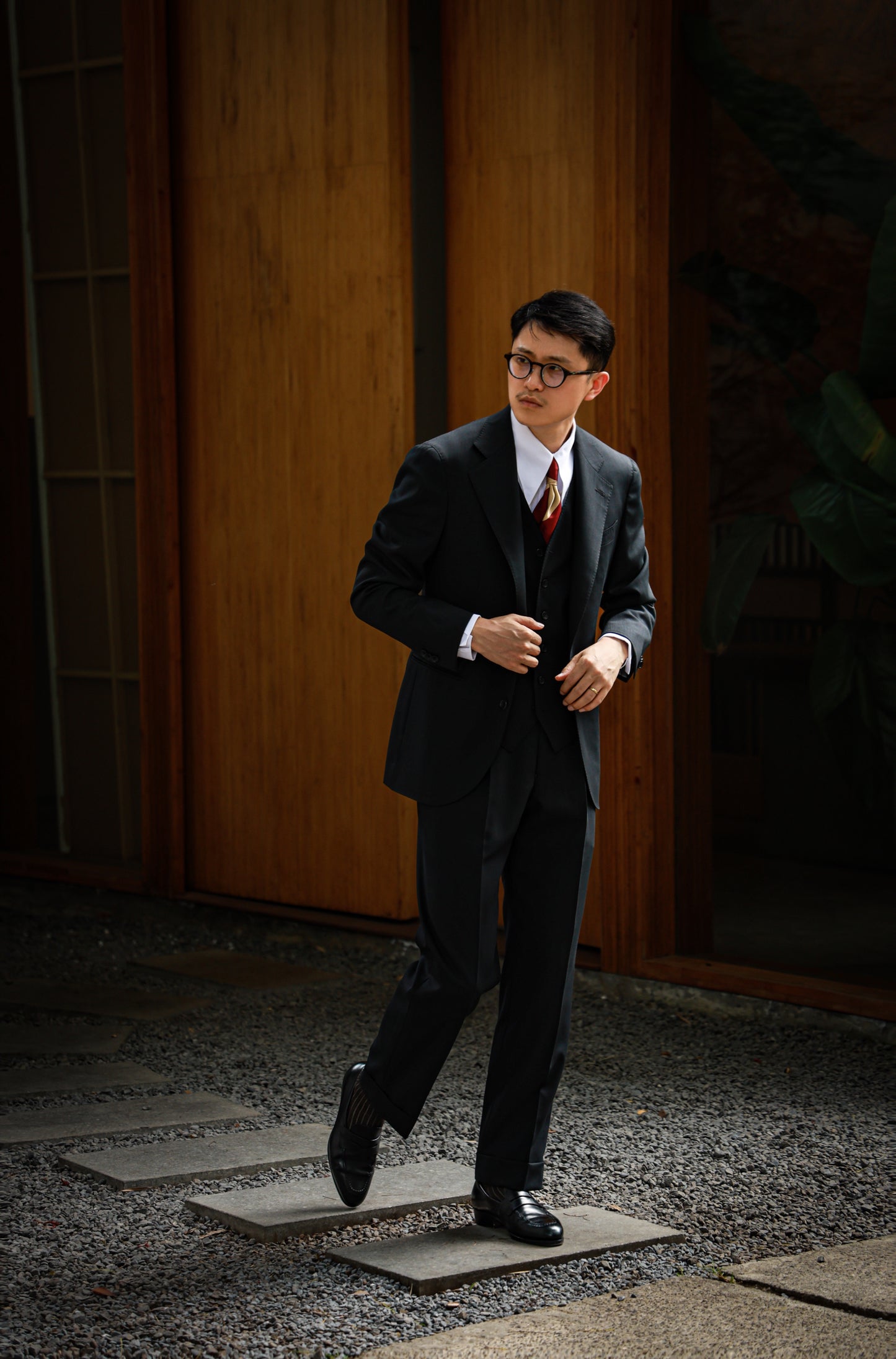 "Elegant Black" Suit 