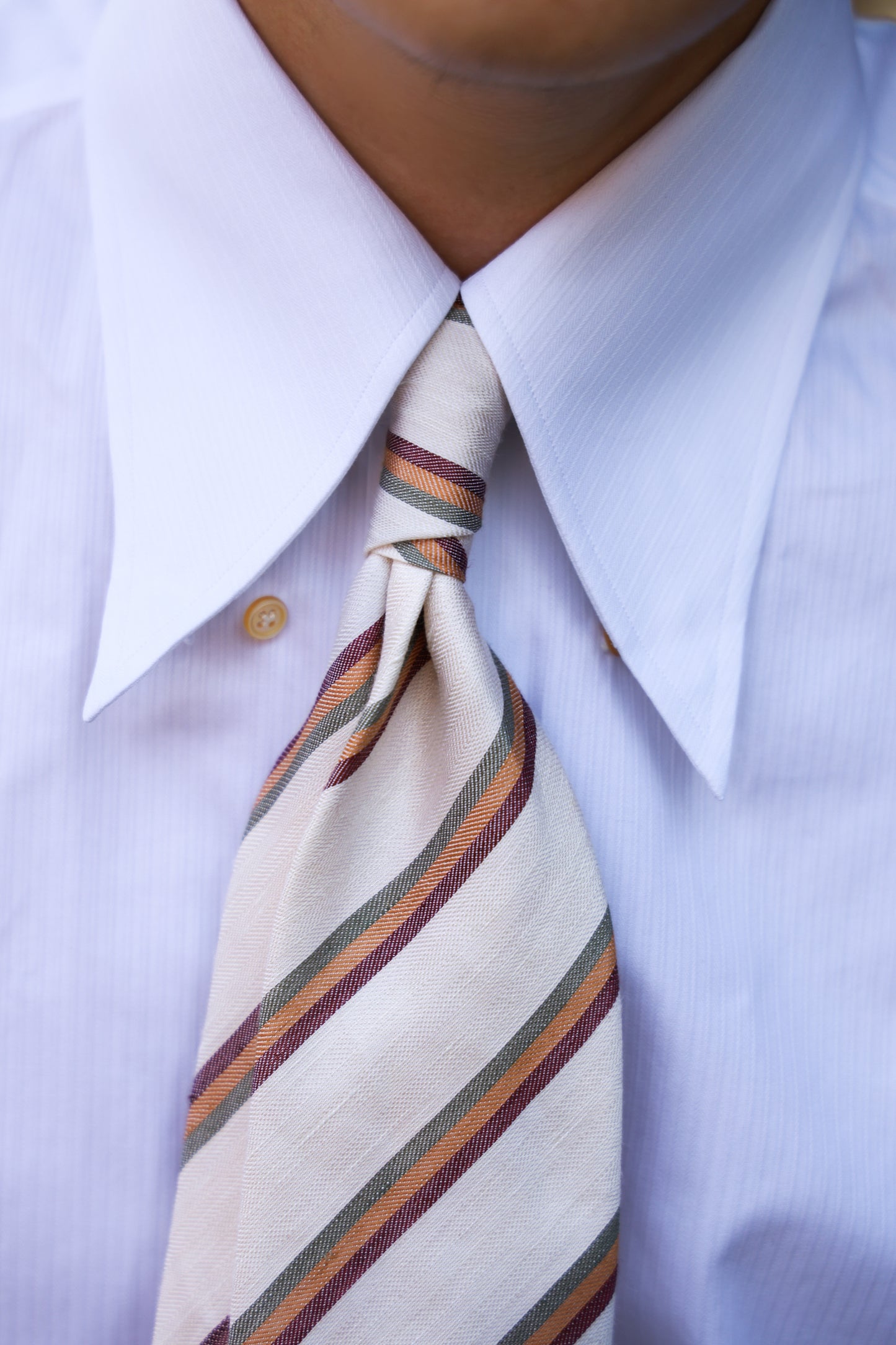 "Classic Creamy White Stripe" Tie 3 Fold Tie 