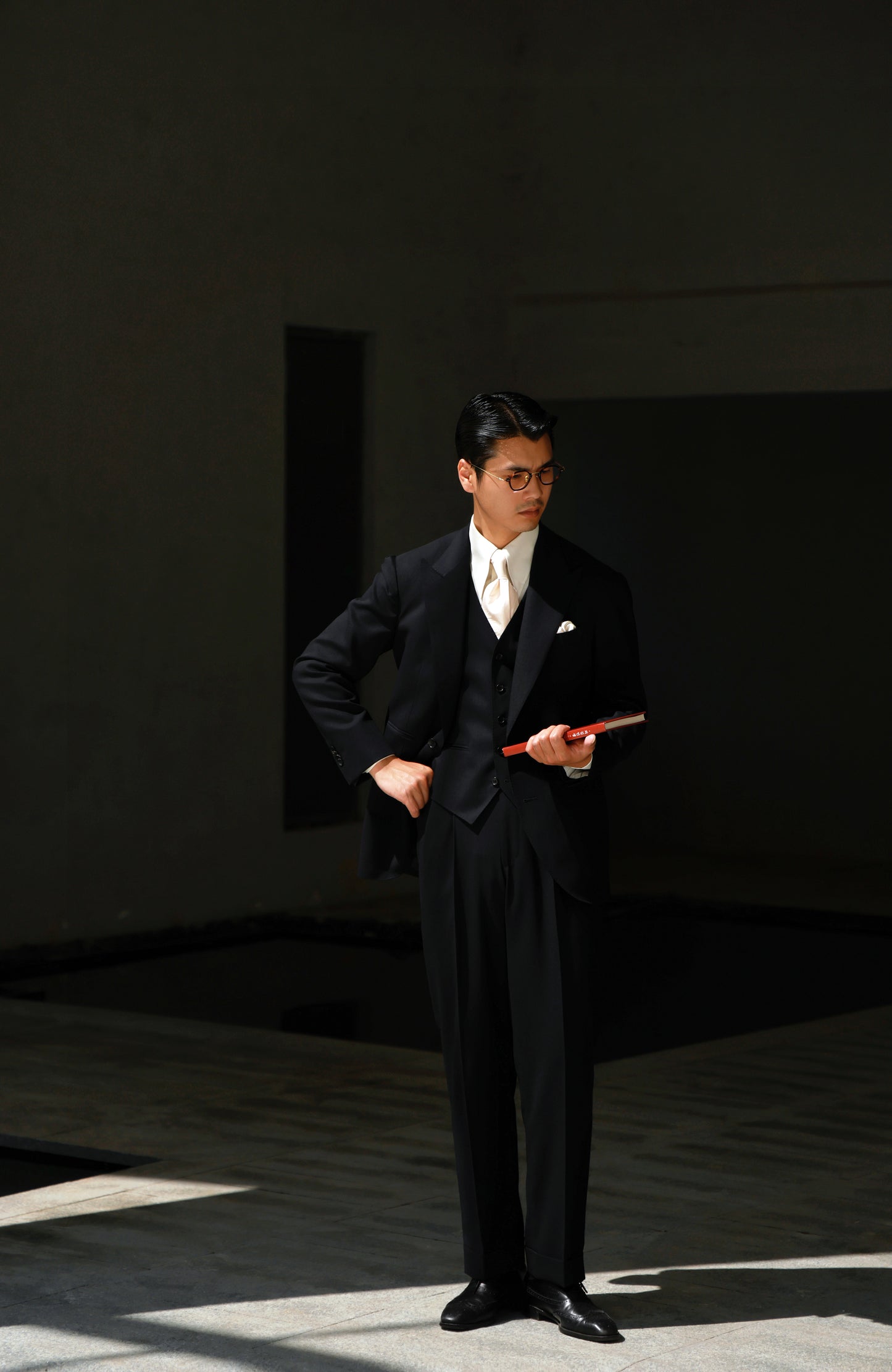 「Phantom Black」Italian-style Half-canvass Pure wool Suit Jacket